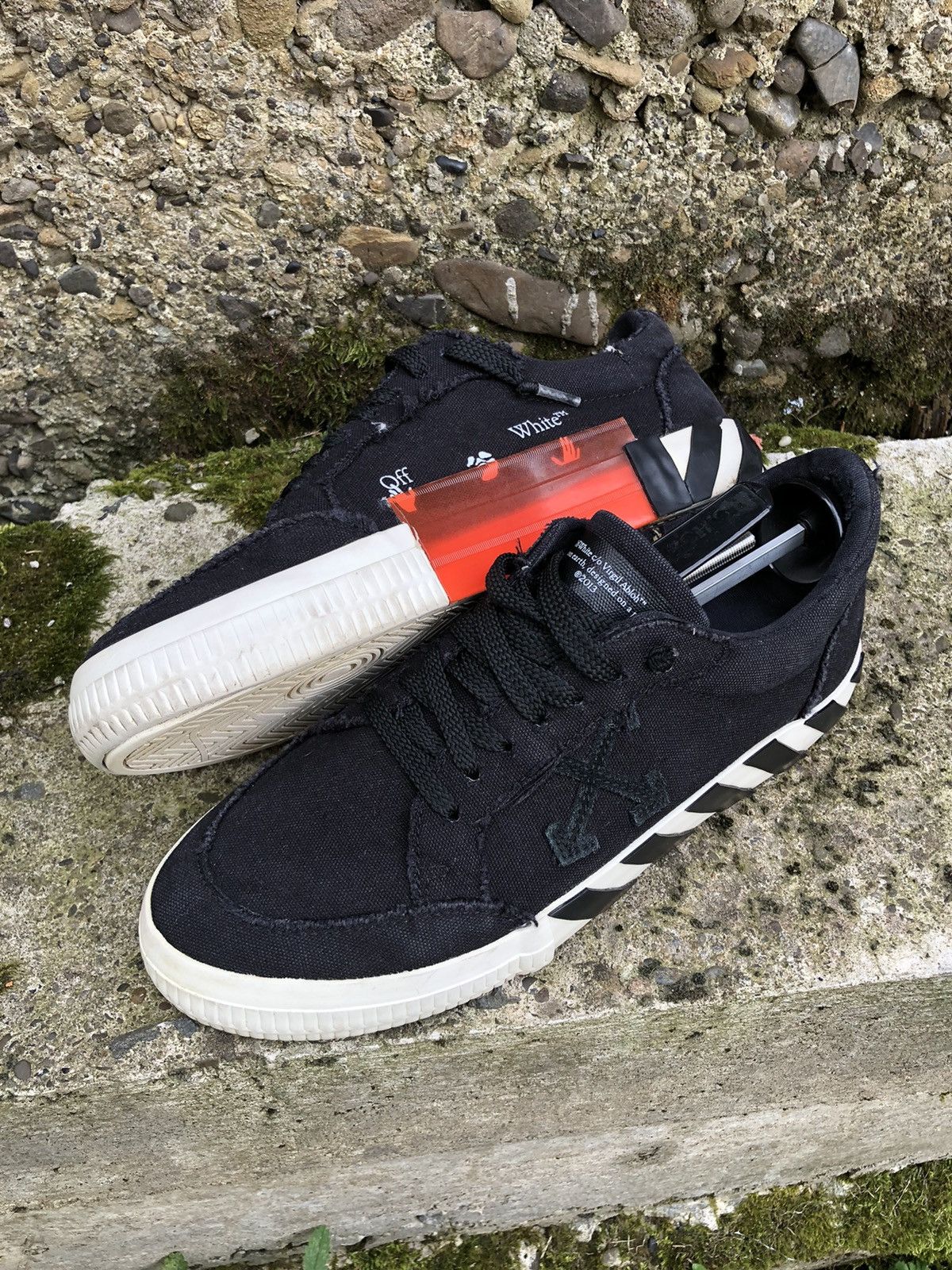 Off white shoes vulc best sale