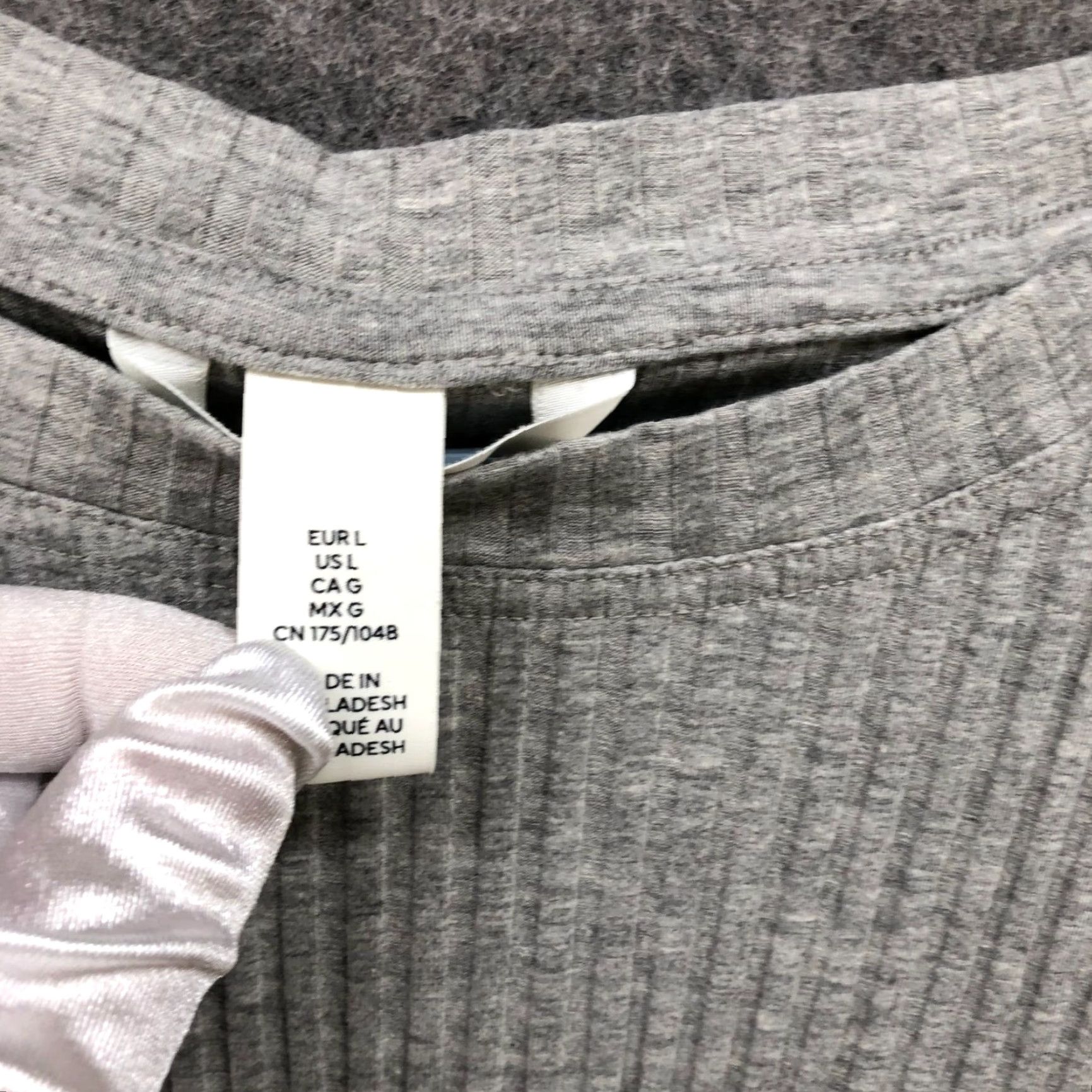 H&M H&M Women’s Cropped T-Shirt L Gray Ribbed Crewneck Short Sleeve Casual Knit Stretch Size L / US 10 / IT 46 - 5 Thumbnail