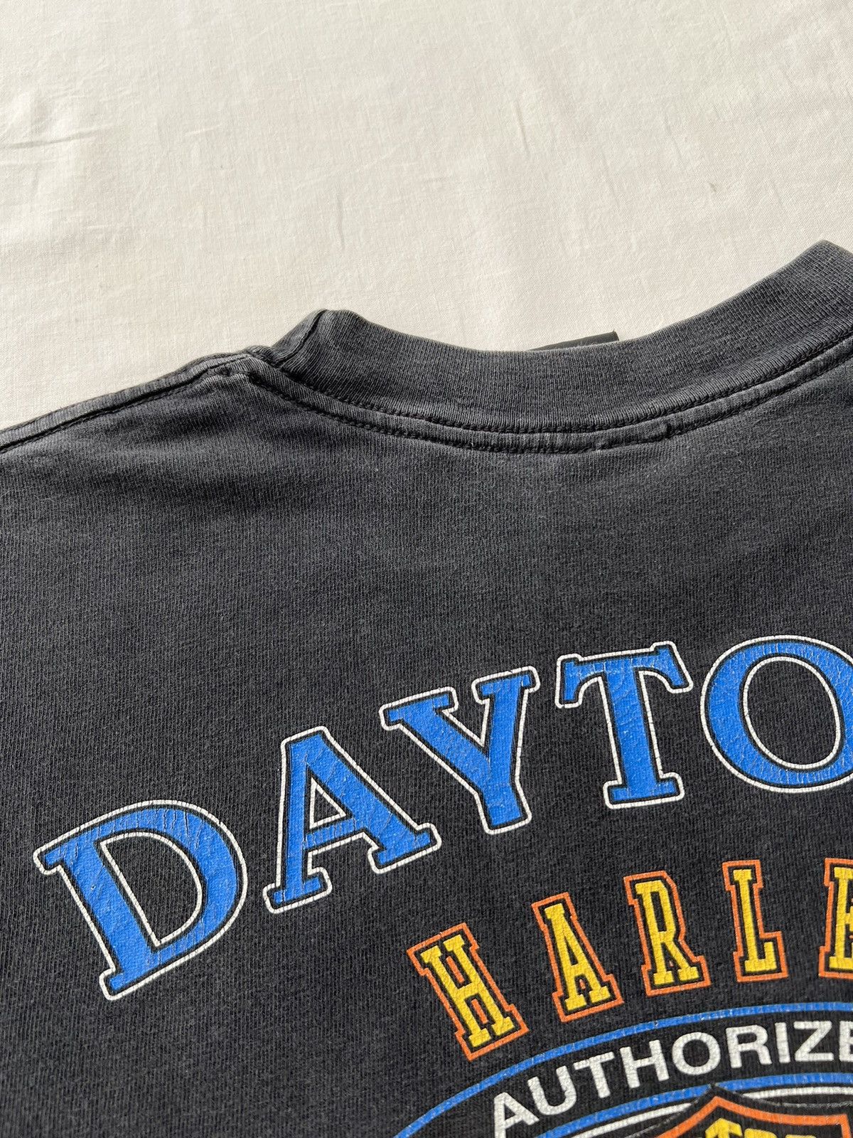 Harley Davidson Vintage 2000 Harley Davidson Bike Week Daytona Wolf T-shirt Size US M / EU 48-50 / 2 - 15 Thumbnail