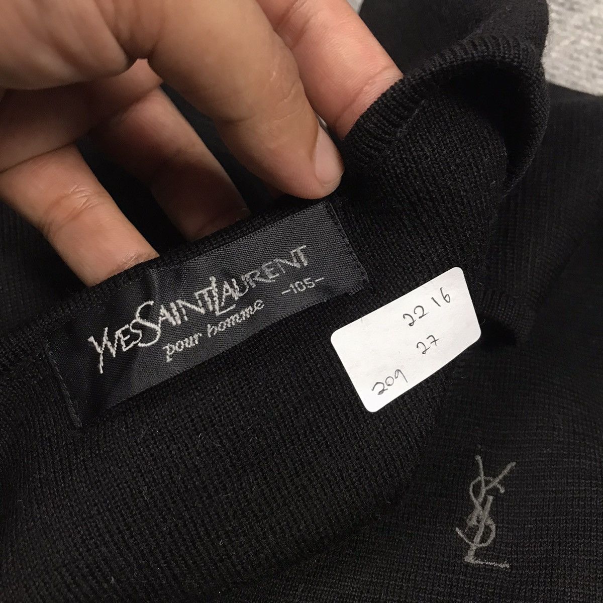 Yves Saint Laurent YVES SAINT LAURENT POUR HOMME KNITWEAR VEST Size US L / EU 52-54 / 3 - 7 Thumbnail