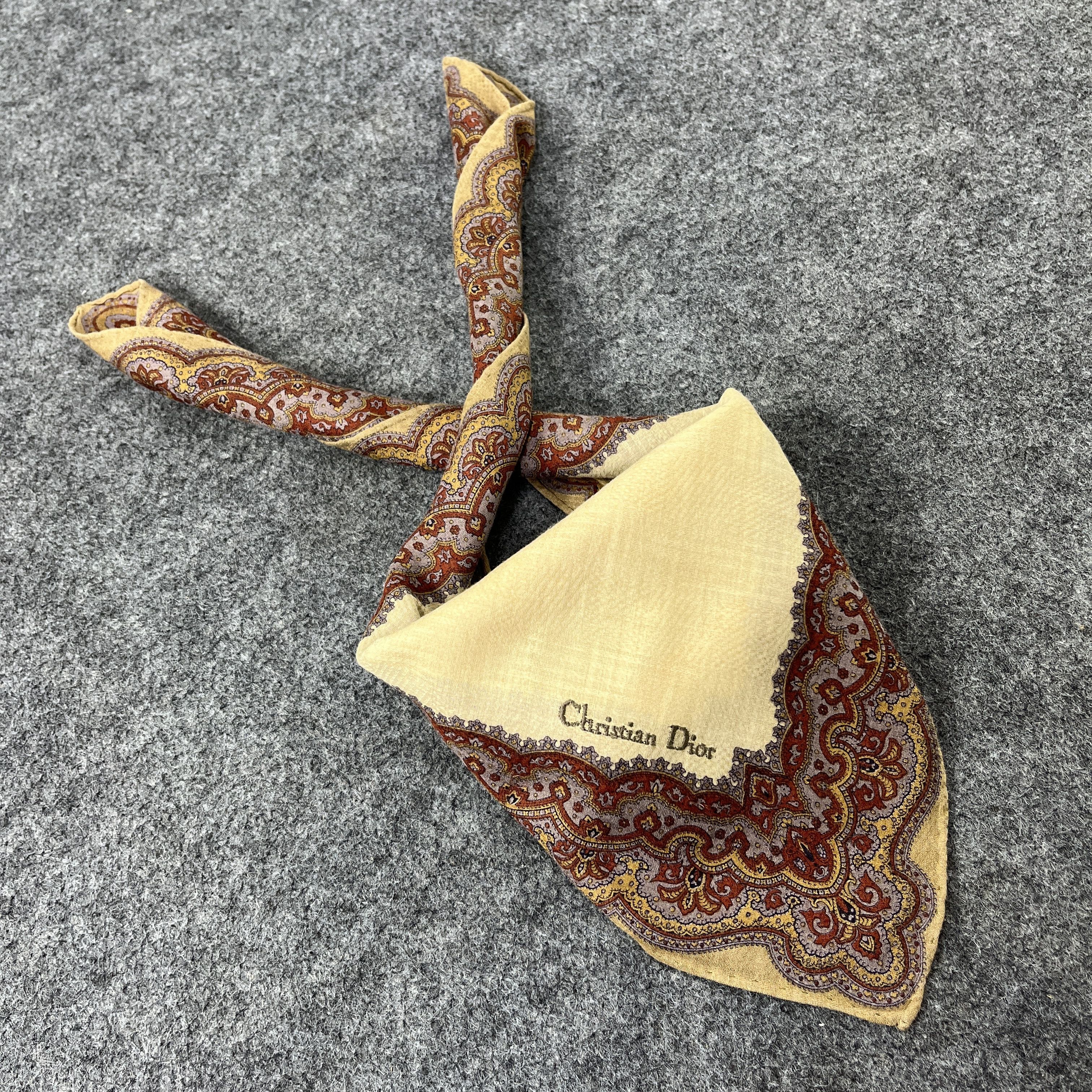 Vintage Christian Dior Handkerchief / Bandana / Neckerchief B687 Size ONE SIZE - 9 Thumbnail