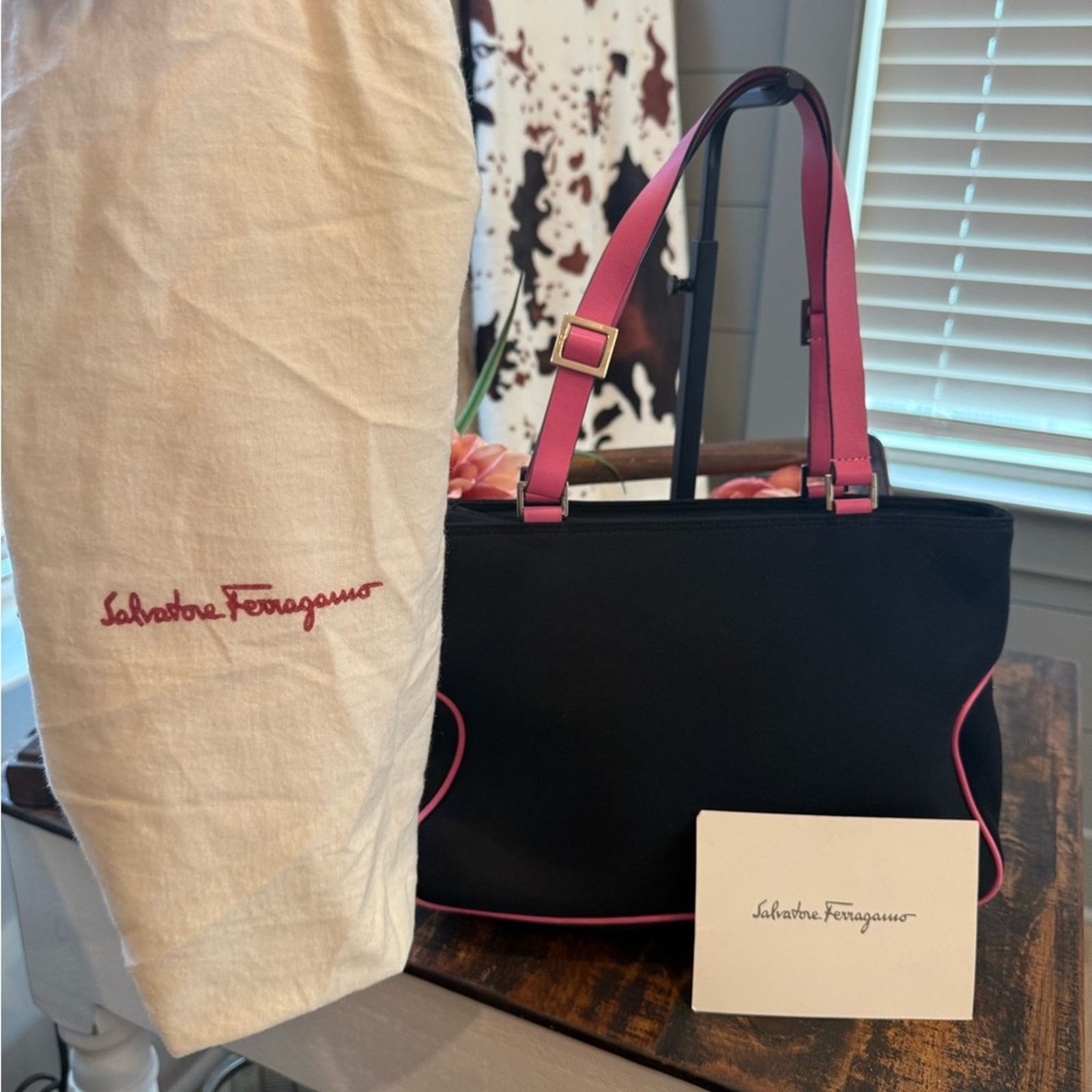 Salvatore Ferragamo Salvatore Ferragamo Black Tote w/Card & Dustbag Size ONE SIZE - 2 Thumbnail