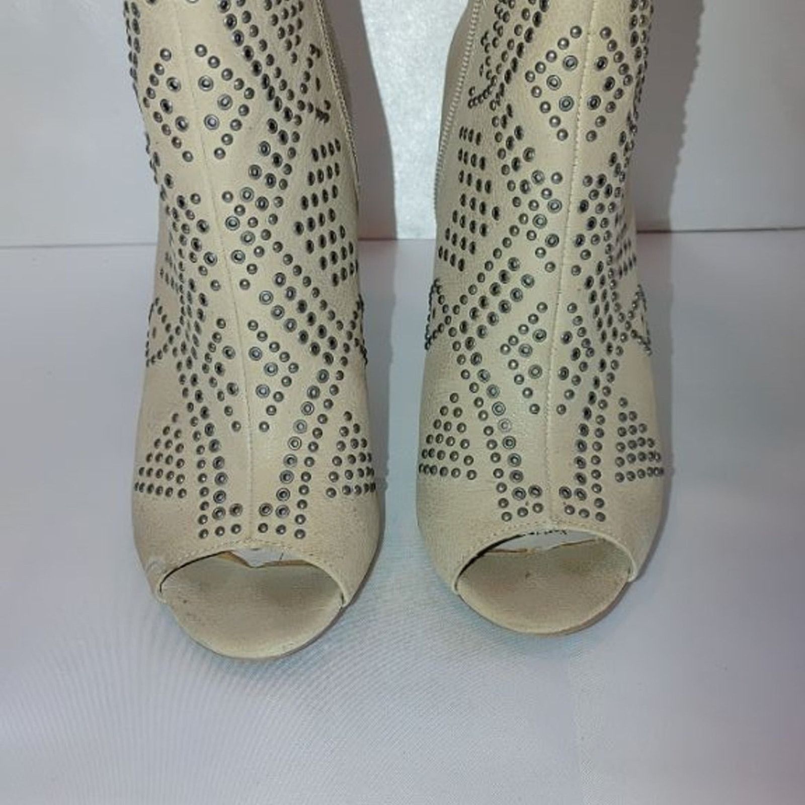 Vince Camuto Vince Camuto Kanster Beige Leather Peep Toe Booties Size 6 Size US 6 / IT 36 - 5 Thumbnail