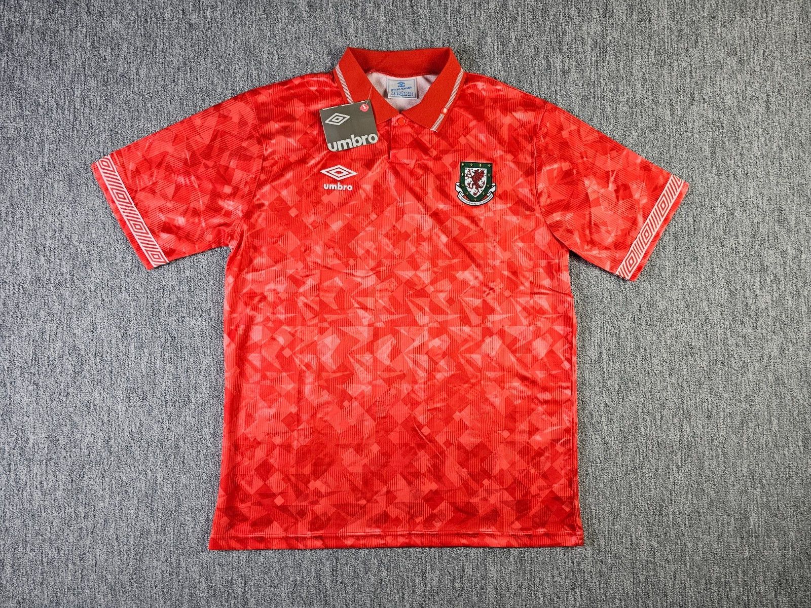 Umbro BNWT Umbro Wales 1990-92 Home Soccer Jersey NOS Vintage 2XL Size US XXL / EU 58 / 5 - 1 Thumbnail