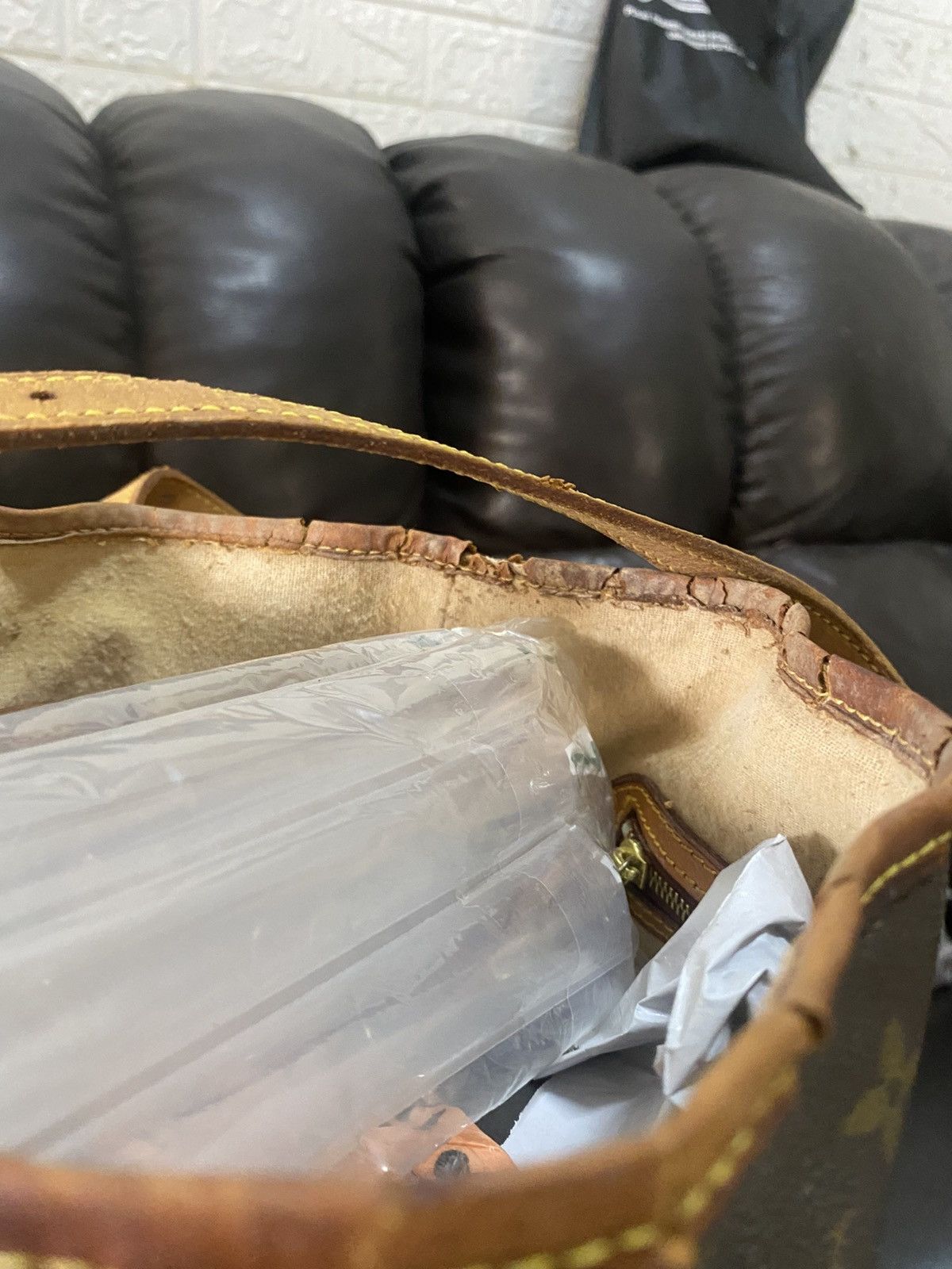 Louis Vuitton Authentic Louis Vuitton Monogram Bucket GM Size ONE SIZE - 8 Thumbnail