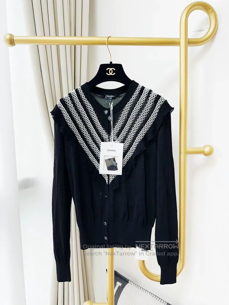 Chanel Chanel 20S Roof Series Black Ruffle Knitted Cardigan coat Size XS / US 0-2 / IT 36-38 - 1 Thumbnail