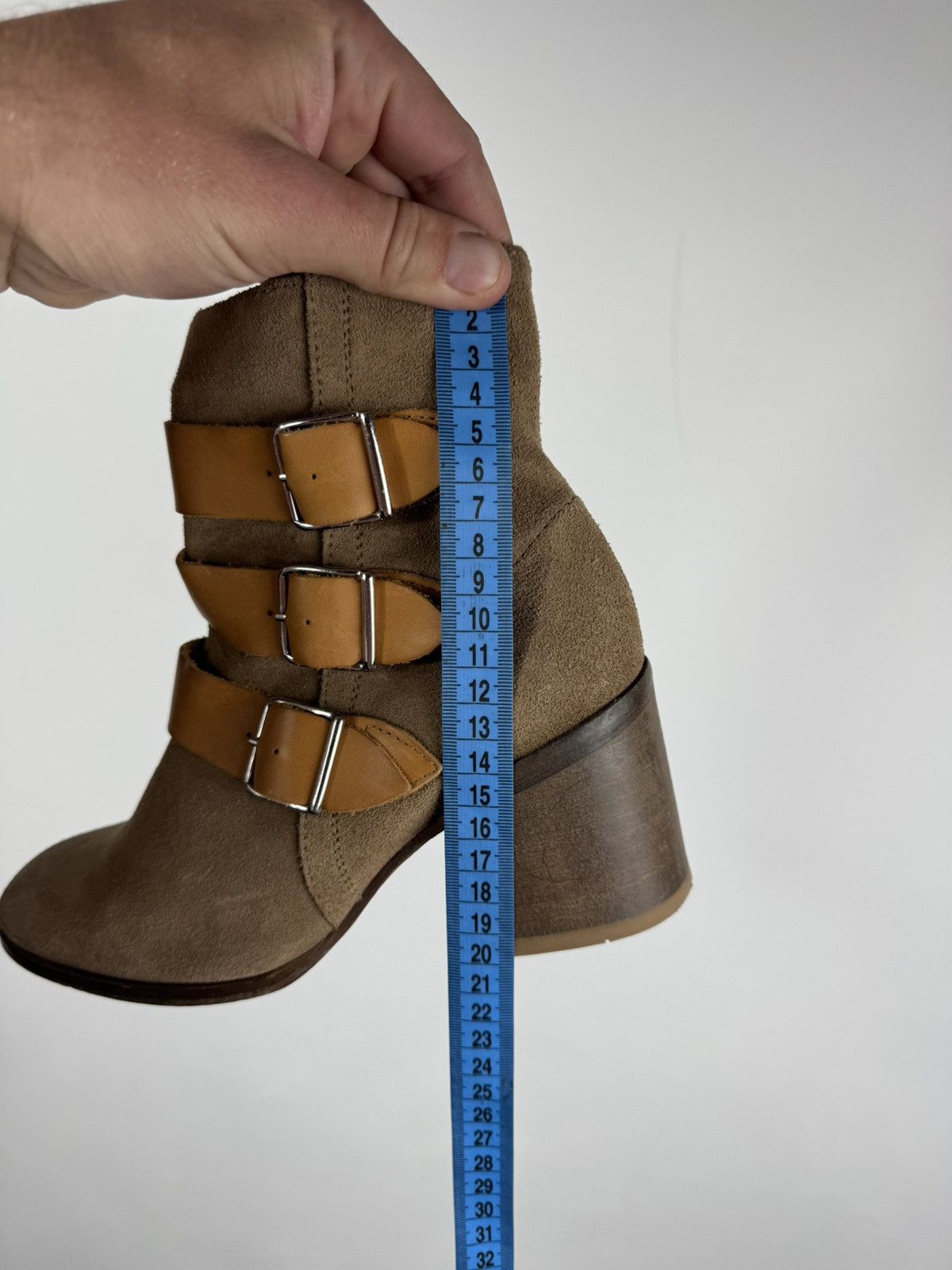 Hudson Hudson London Beige Suede Buckle Heeled Ankle Boots EU 37 Size US 6 / IT 36 - 15 Thumbnail