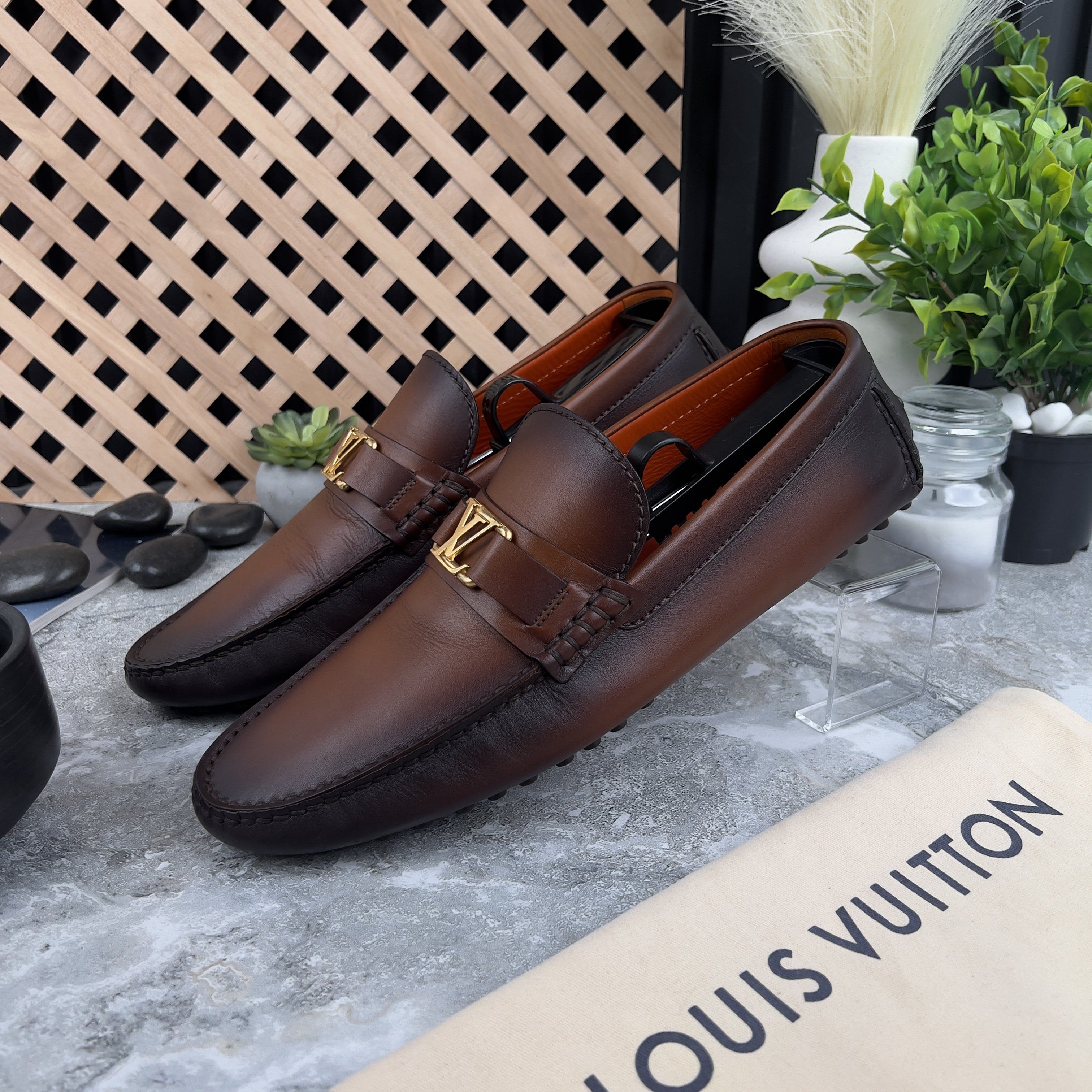 Louis Vuitton Hockenheim Driving Moccasin Patina Brown Leather Size US 9 / EU 42 - 4 Thumbnail