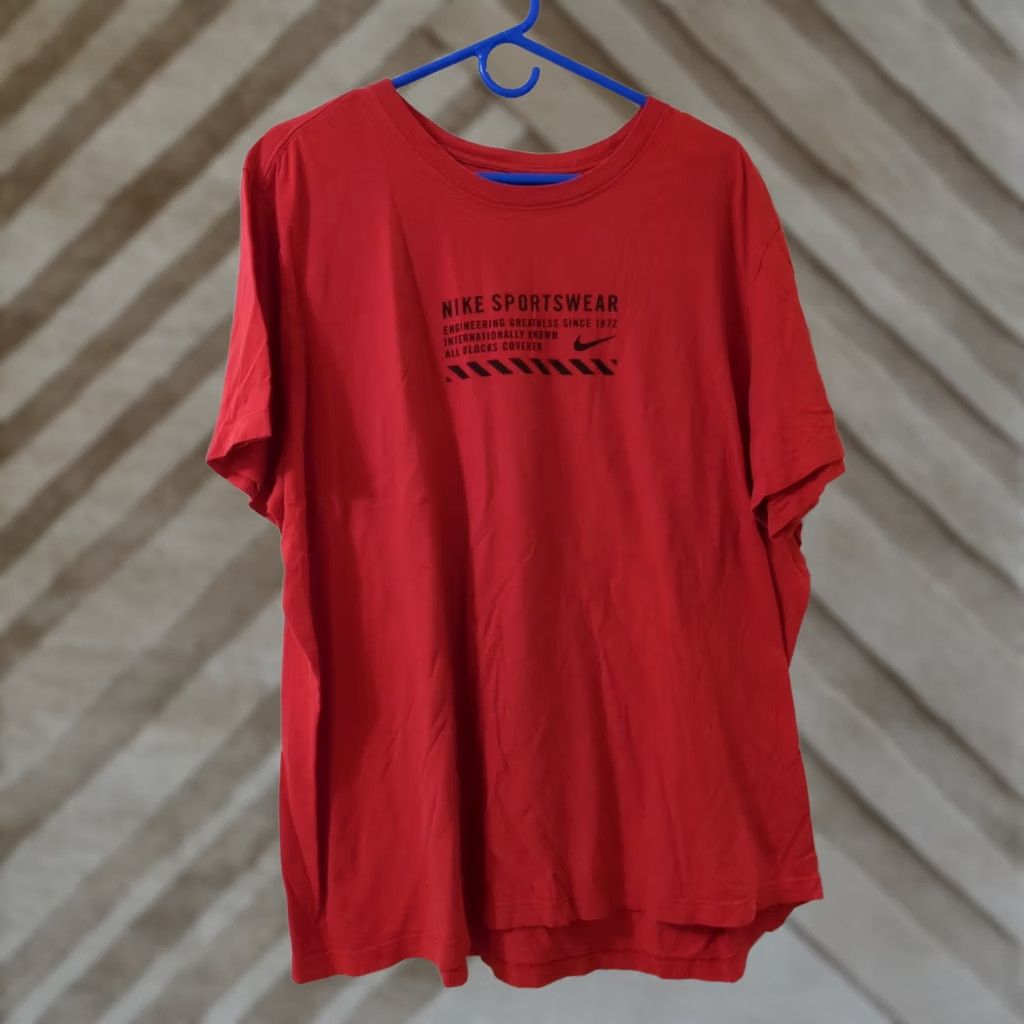 Nike Nike Just Do It Men's Logo Tee T-Shirt 2XL Red Short Sleeve Crew Neck Cotton Sportswear Logo Men Regular Fit 100% Cotton Sports Size US XXL / EU 58 / 5 - 1 Thumbnail