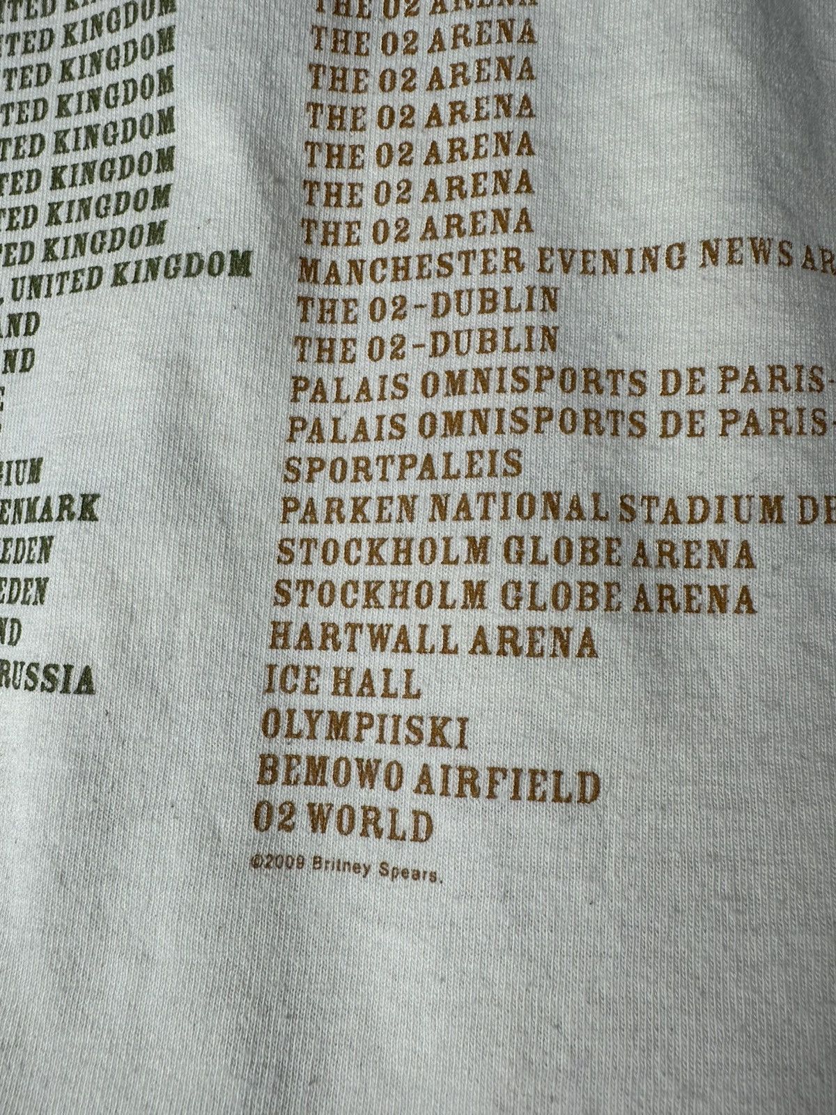 Gildan 2009 Britney Spears Circus Merch T Shirt Vintage Printed Tee Size US L / EU 52-54 / 3 - 20 Thumbnail