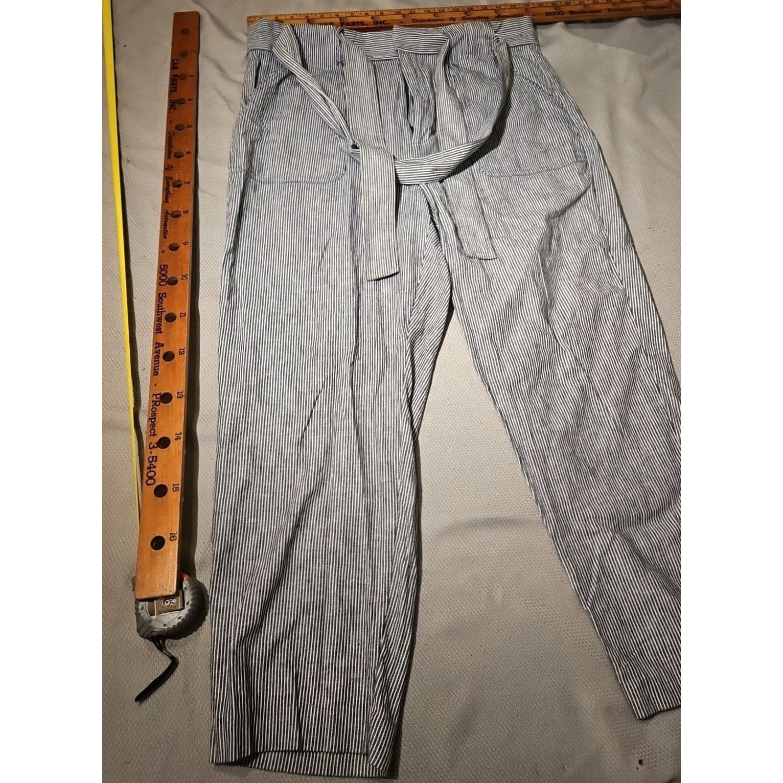 Banana Republic VINTAGE Banana Republic Pants Womens 16 Blue White Linen Blend Beltd Railroad Stripe Casual Workwear Jeans? No, Pants. Size 38" / US 16 / IT 52 - 4 Thumbnail