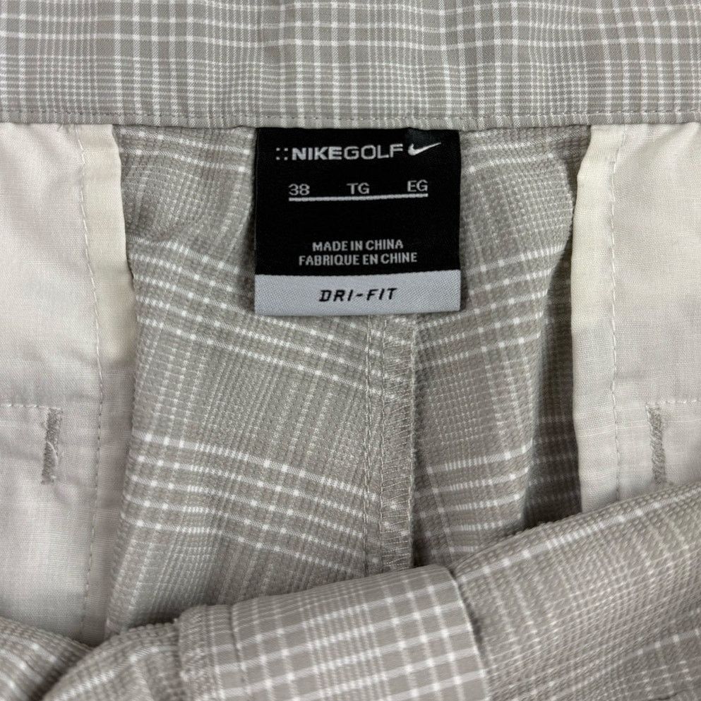 Nike Nike Golf Men's Shorts - Size 38 - Great Condition Size US 38 / EU 54 - 6 Thumbnail