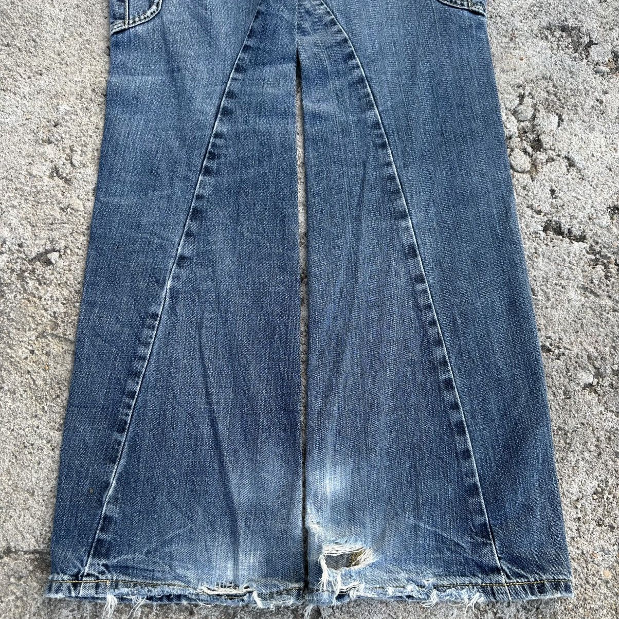 Japanese Brand Vintage Flare Lee Riders Twisted Leg Distressed Jeans W32 Size US 32 / EU 48 - 12 Thumbnail