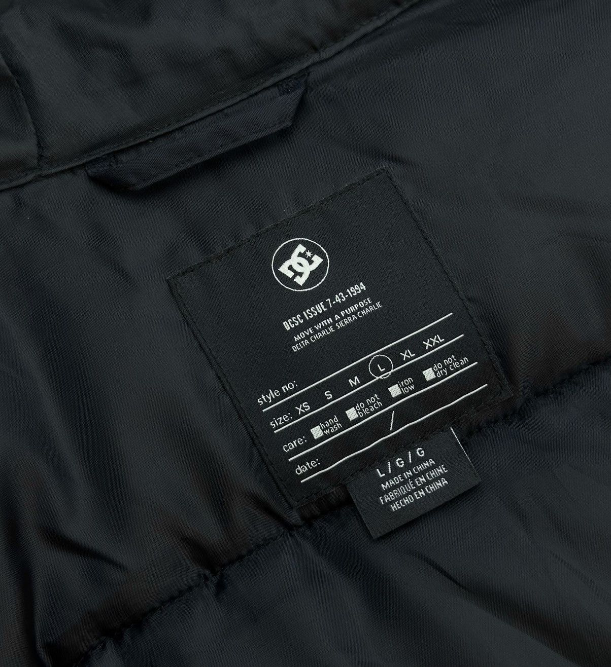 DC DC Shoes Winter Jacket Men's Large Full Zip Skate Outdoor Size US L / EU 52-54 / 3 - 9 Thumbnail