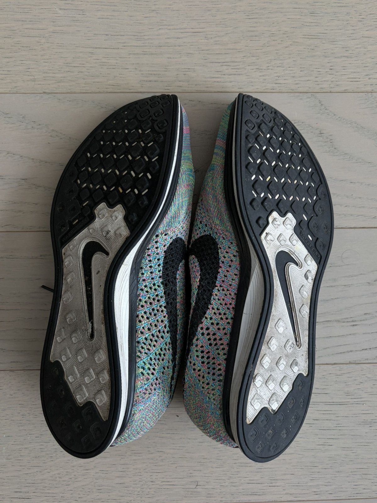 Nike Nike Flyknit Racer Multicolor Size US 10 / EU 43 - 6 Thumbnail