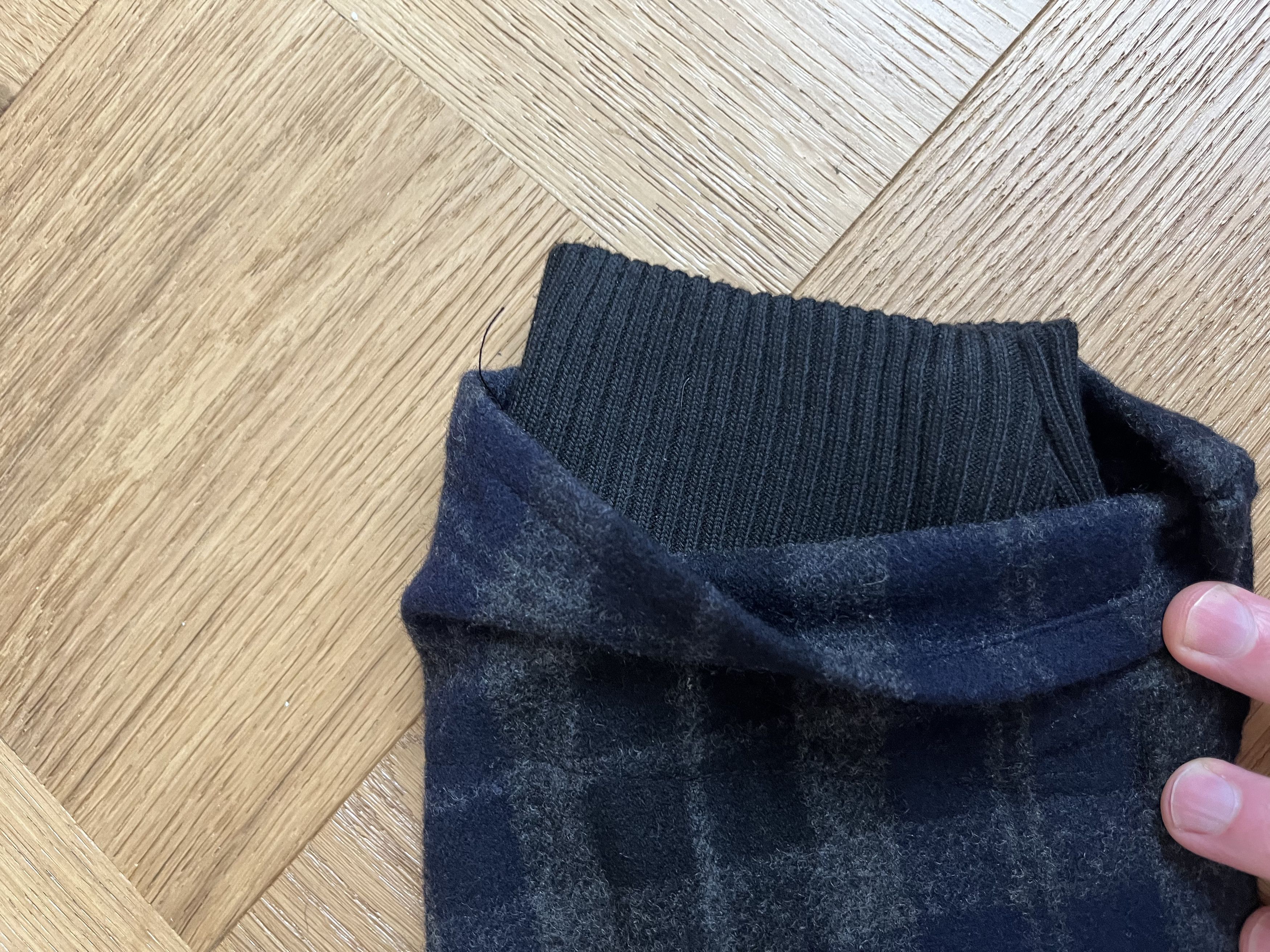 Comme des Garcons 1990s Tricot Comme Des Garcons wool jacket ONE SIZE Size US L / EU 52-54 / 3 - 5 Thumbnail