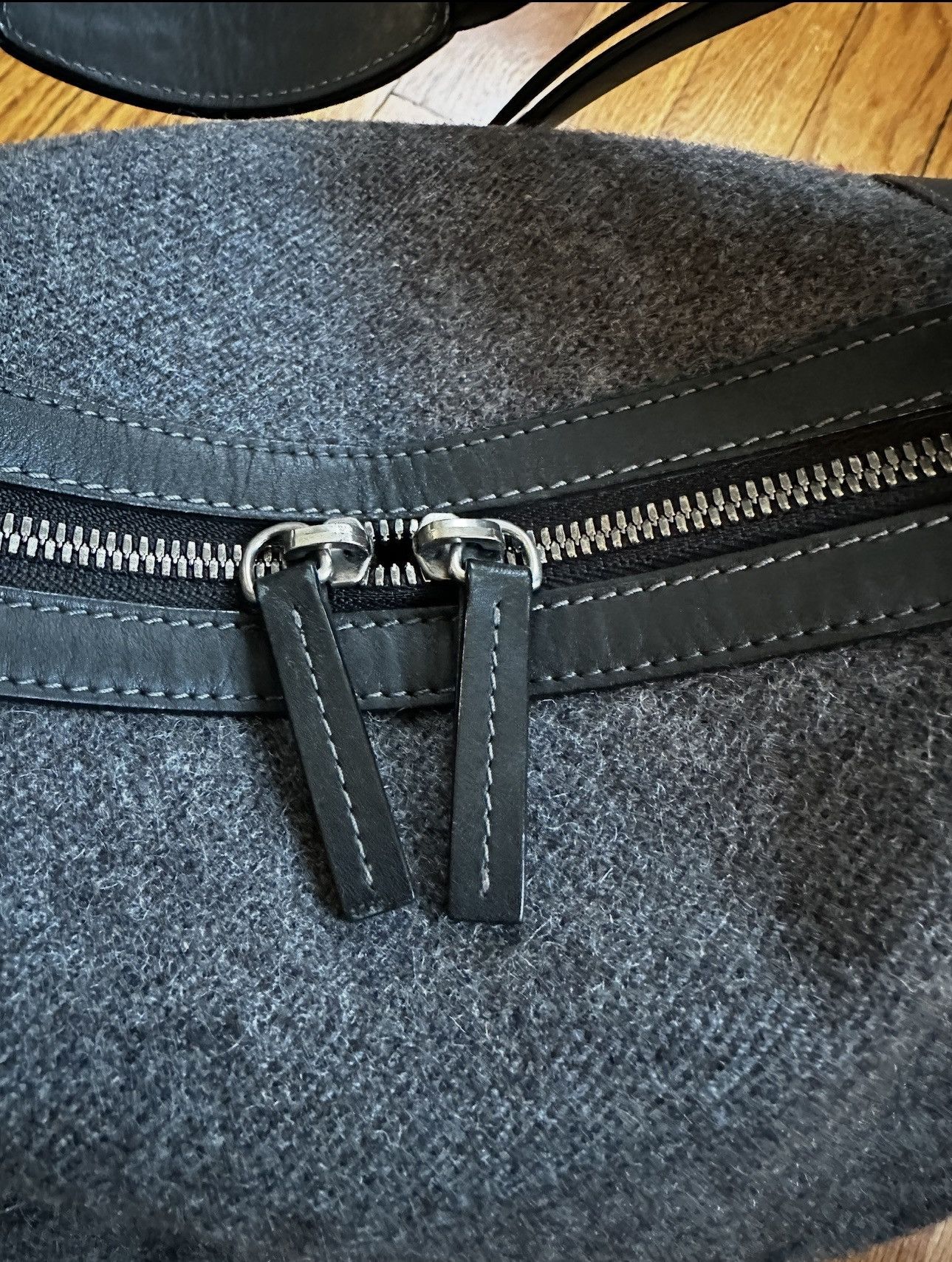 Celine Celine Wool and Leather tote bag with adjustable side Size ONE SIZE - 7 Thumbnail