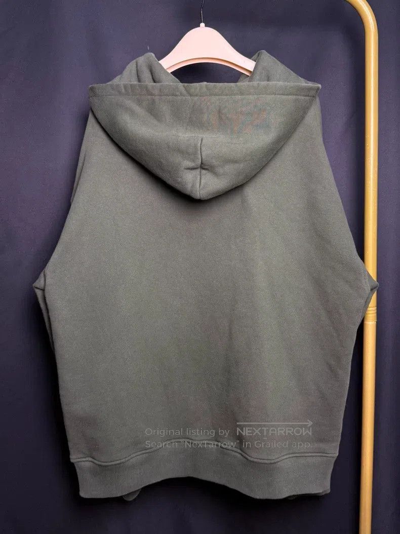 Louis Vuitton Louis Vuitton Army Green Big Pocket Hoodie Size US L / EU 52-54 / 3 - 4 Thumbnail