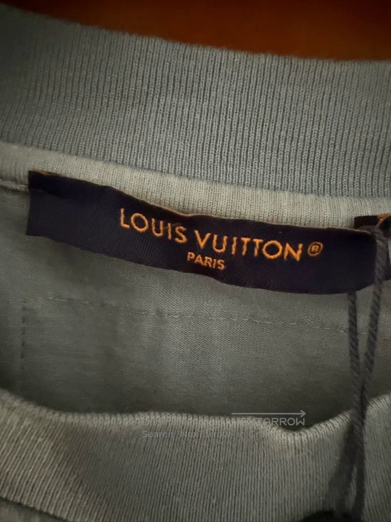 Louis Vuitton Louis Vuitton Embossed logo short sleeve Size US XL / EU 56 / 4 - 3 Thumbnail