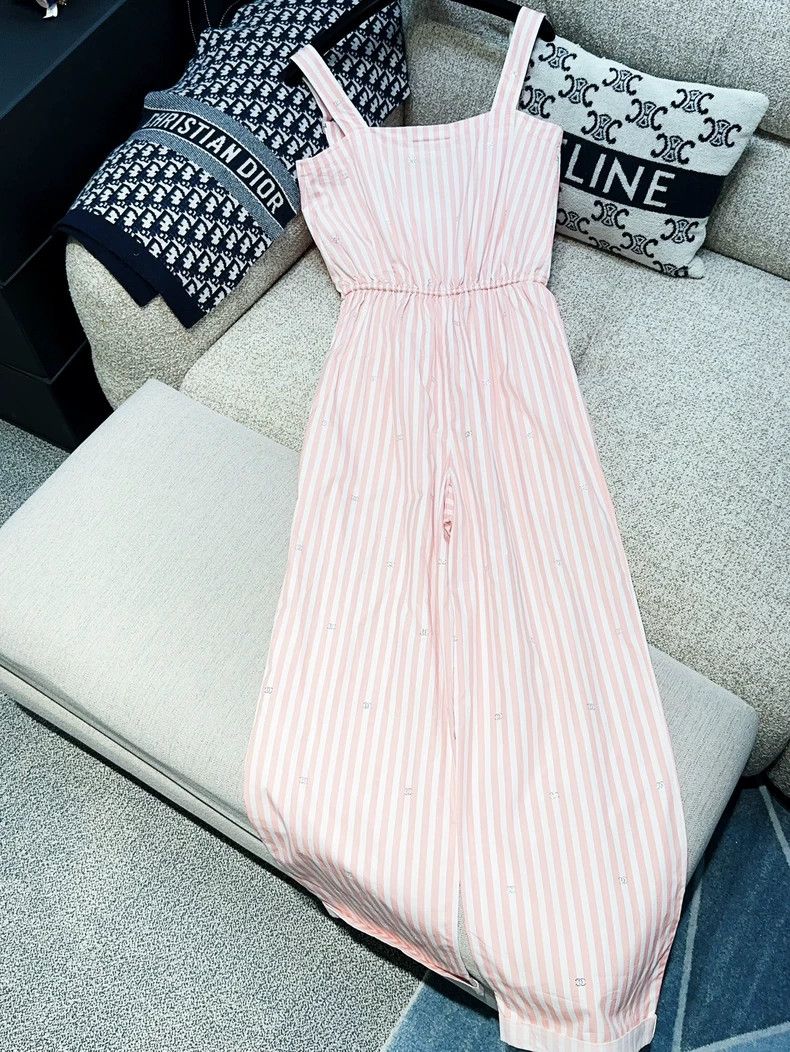 Chanel Chanel White striped full-print double c full-print logo s Size 42" / US 20 - 2 Thumbnail