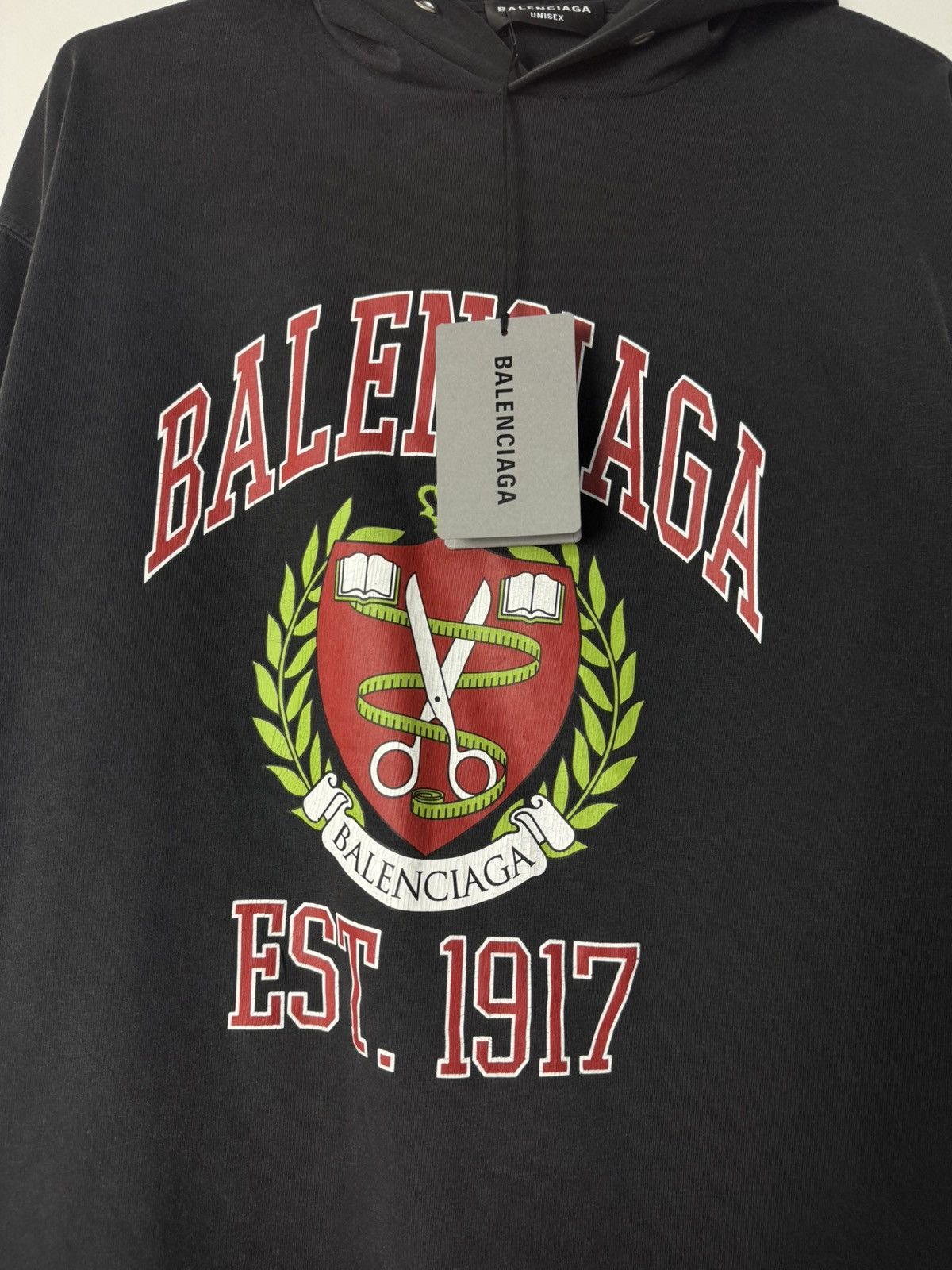 Balenciaga BNWT Balenciaga College hoodie est 1917 scissor Hoodie Size US S / EU 44-46 / 1 - 5 Thumbnail