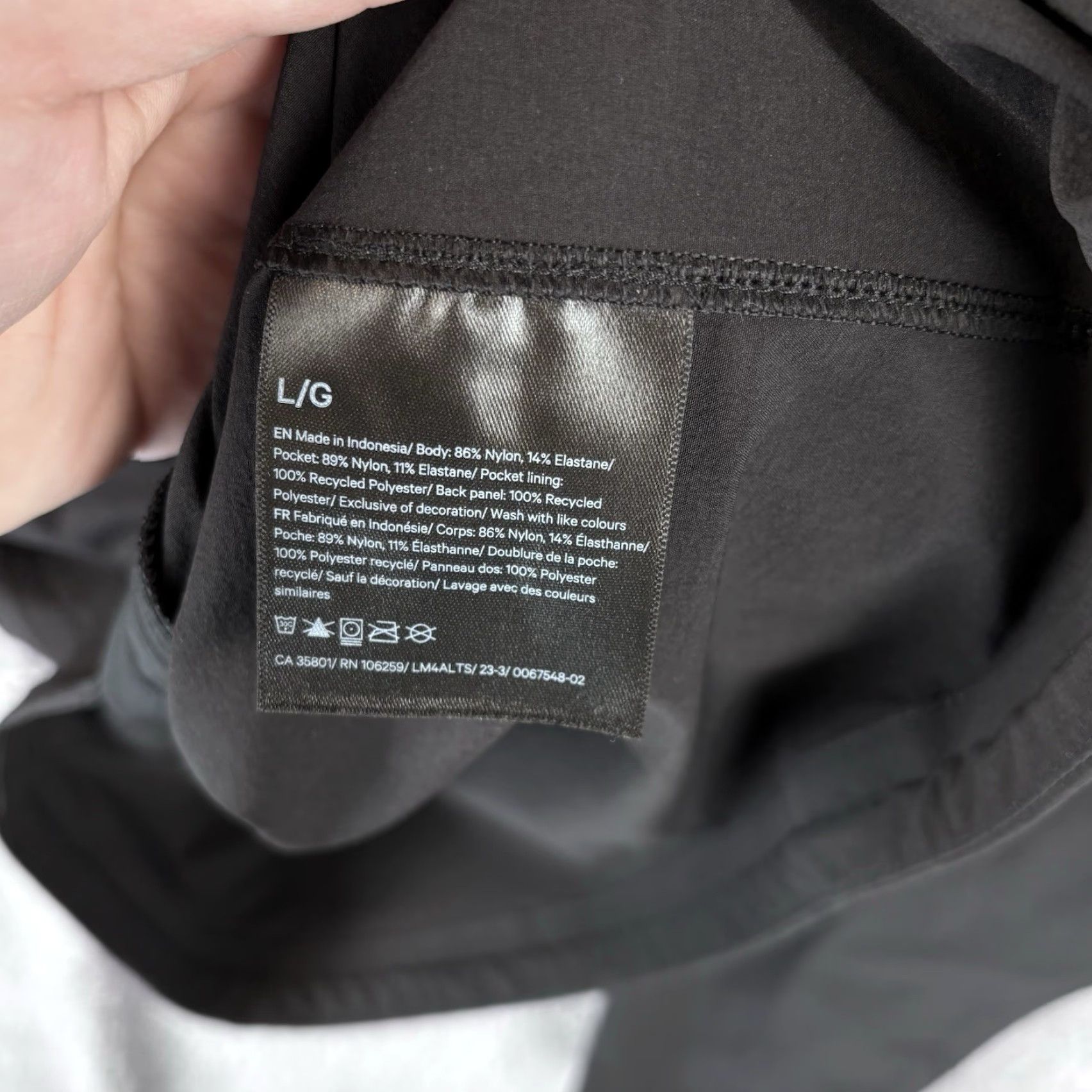 Lululemon Lululemon Sojourn Jacket Mens Large Black Full Zip Performance Mock Neck Tech Jacket Size US L / EU 52-54 / 3 - 4 Thumbnail