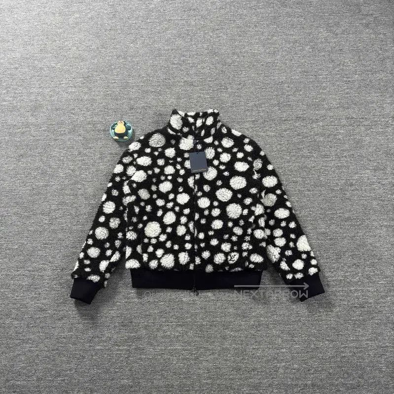 Louis Vuitton Louis Vuitton Black Wool Men's Outerwear . Size US XS / EU 42 / 0 - 1 Thumbnail