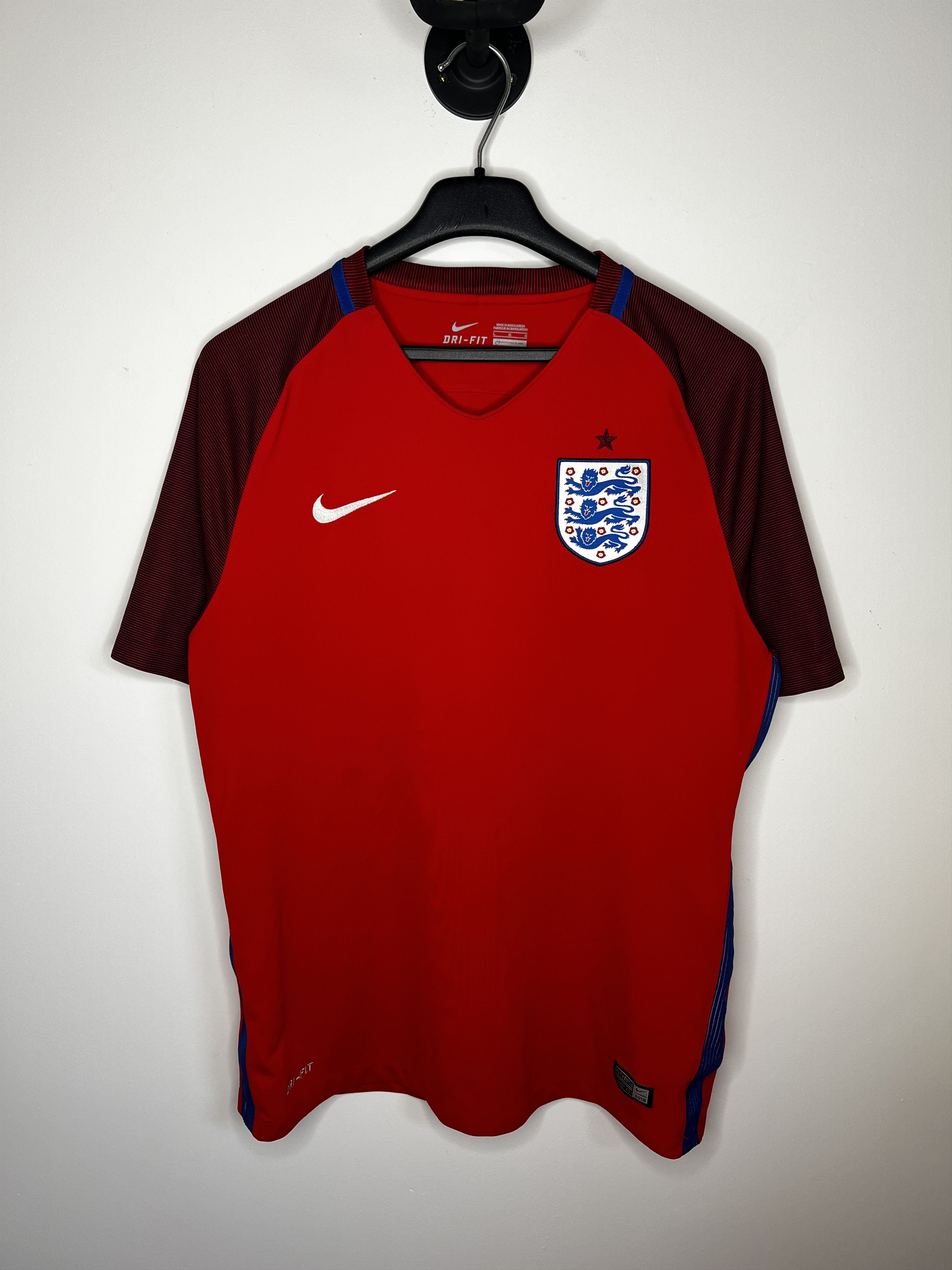 Nike ENGLAND TEAM 2017 2018 AWAY FOOTBALL SHIRT SOCCER JERSEY Size US L / EU 52-54 / 3 - 1 Thumbnail