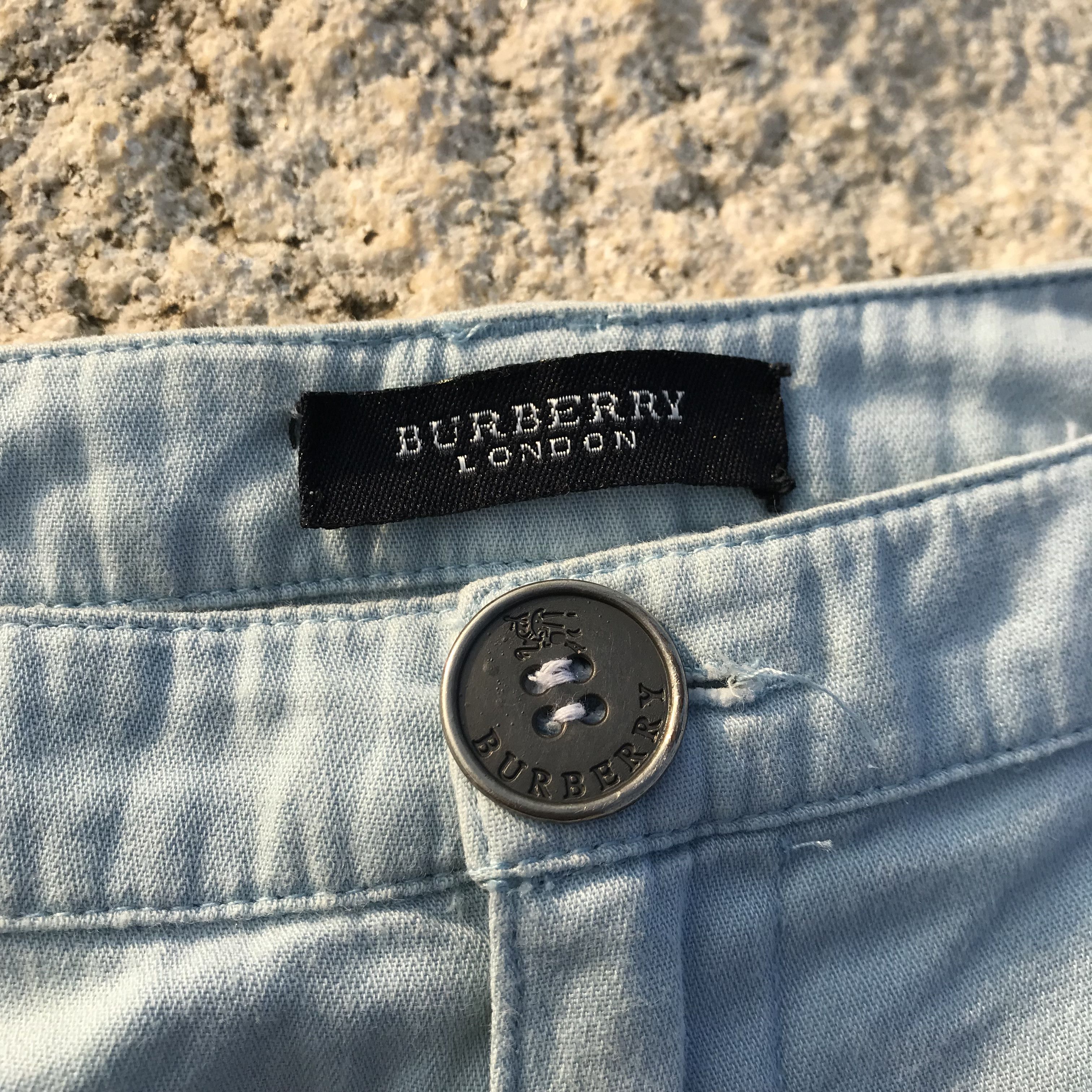 Vintage Burberry baby blue short novacheck pants Trouser pan