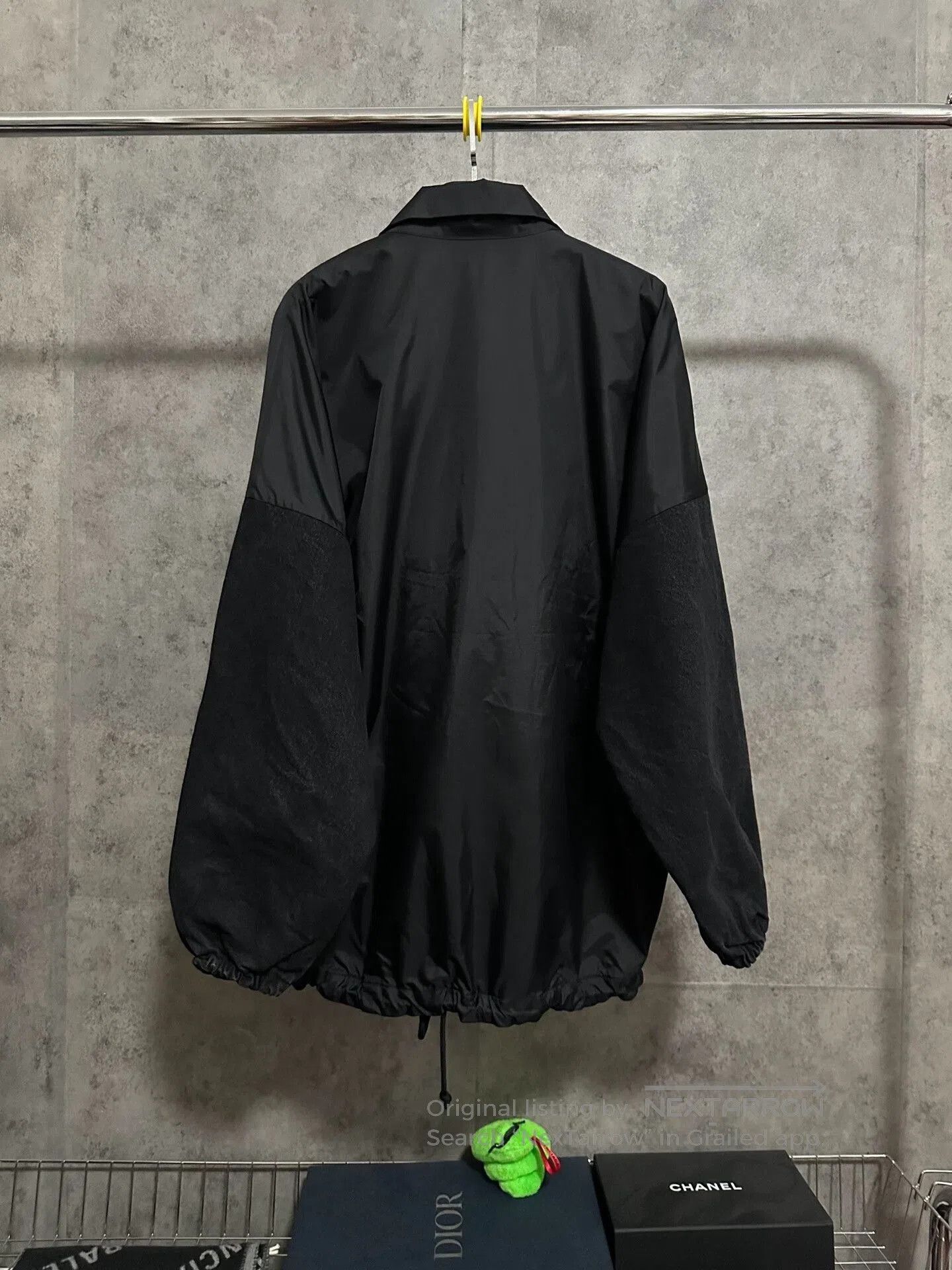 Balenciaga balenciaga black nylon jacket with logo. Size US M / EU 48-50 / 2 - 4 Thumbnail