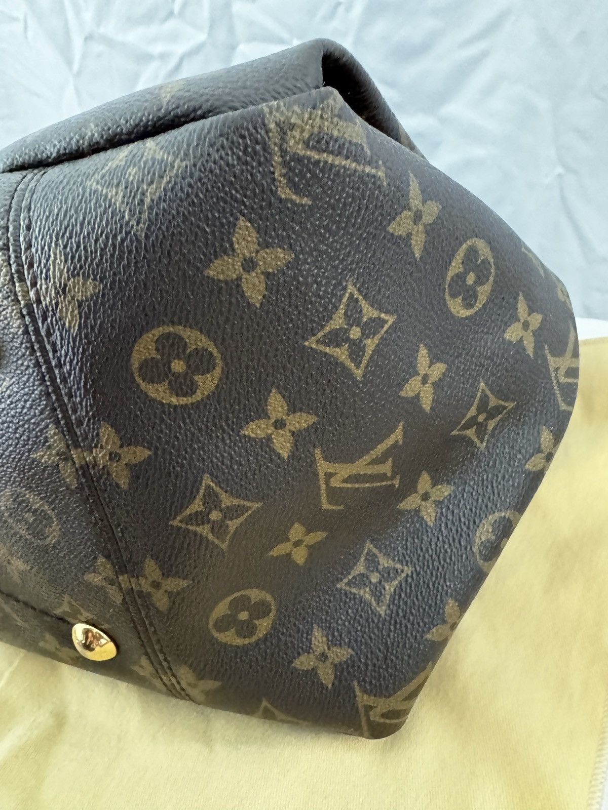 Louis Vuitton Louis Vuitton Artsy Hobo Bag Size ONE SIZE - 13 Thumbnail