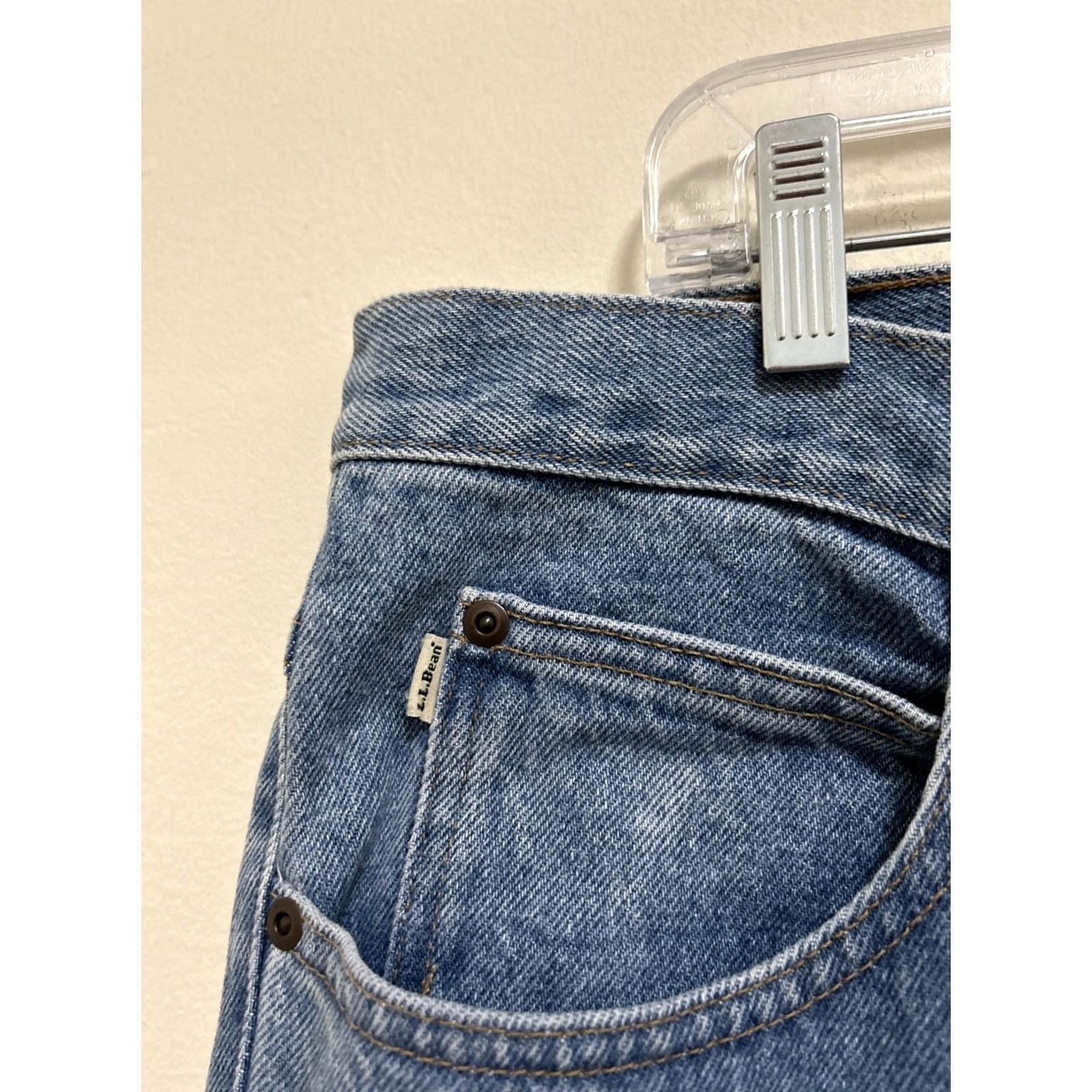 Vintage VINTAGE LL Bean Jeans 40x29 Light Wash Straight Leg 5-Pocket Mens Regular Blue Denim Size US 40 / EU 56 - 7 Thumbnail