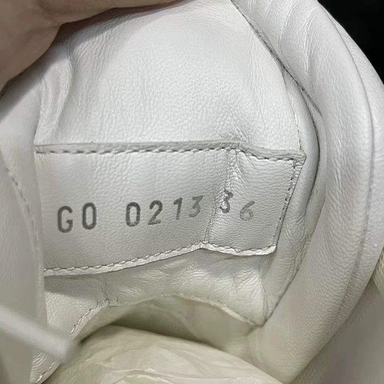 Louis Vuitton Louis Vuitton Louis Vuitton lv2.0 Dad Shoes Size 36-2506 Size US 6 / IT 36 - 8 Thumbnail