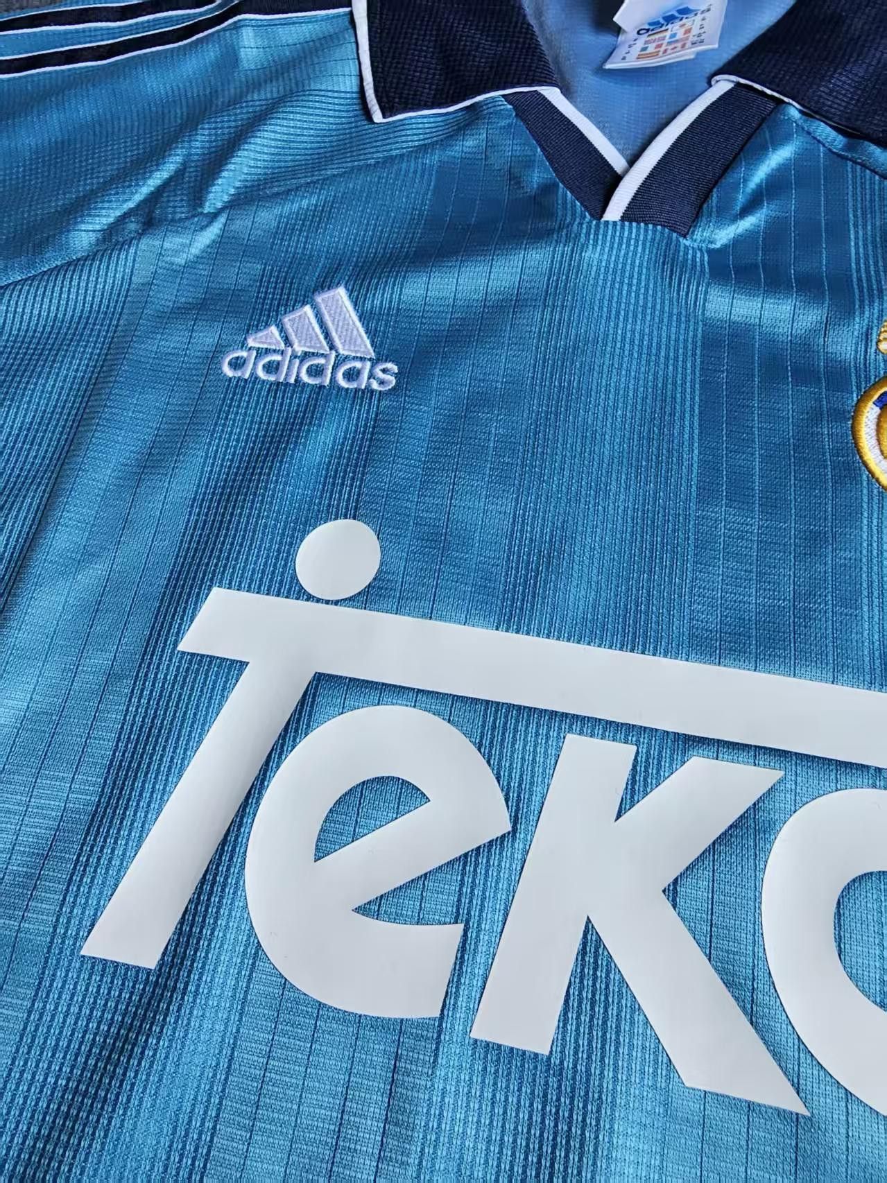 Other 1999 2000 Real Madrid Jersey Away Size US M / EU 48-50 / 2 - 6 Thumbnail