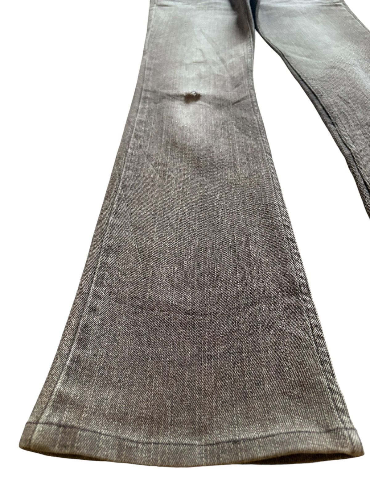 Japanese Brand Vintage Japanese Brand Faded Wash Distressed Flare Jeans Size 28" / US 6 / IT 42 - 6 Thumbnail