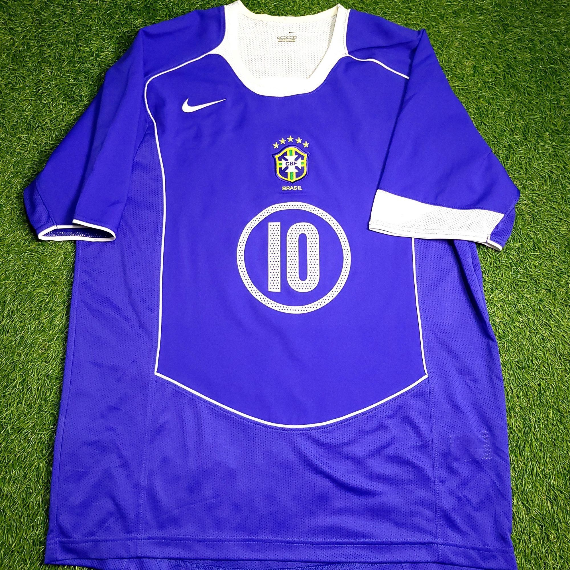Nike Ronaldinho Nike Brazil 2004 Away Soccer Jersey M Size US M / EU 48-50 / 2 - 2 Thumbnail