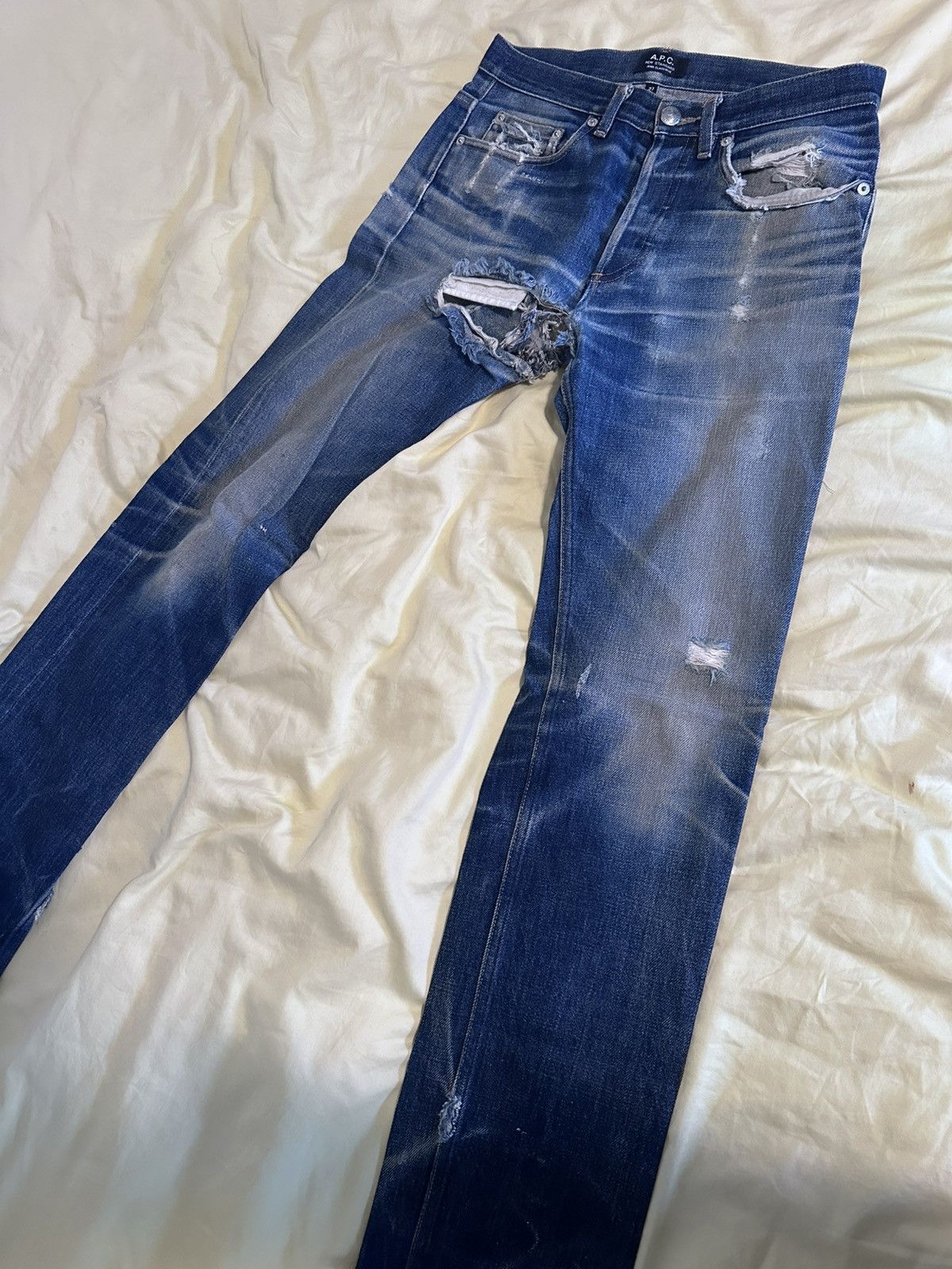 A.P.C. A.P.C. Heavily Distressed Indigo Denim Jeans Size US 27 - 11 Thumbnail