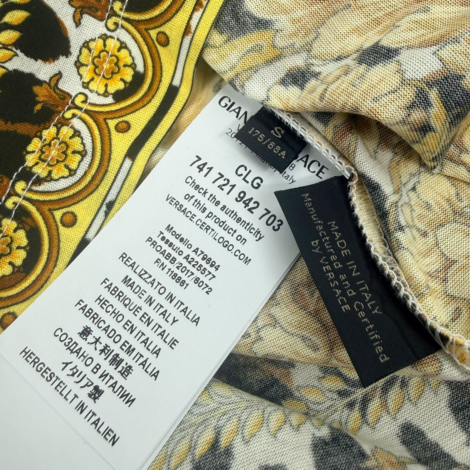 Versace New Versace Tribute Wild Baroque SS 1992 Shirt White Size S Size US S / EU 44-46 / 1 - 9 Thumbnail