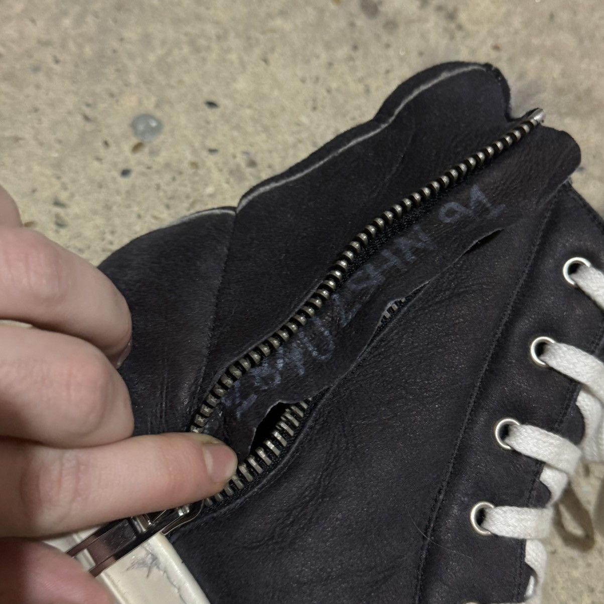 Rick Owens F/w 13? Rick owens sample fur ramones Size US 9 / EU 42 - 13 Thumbnail