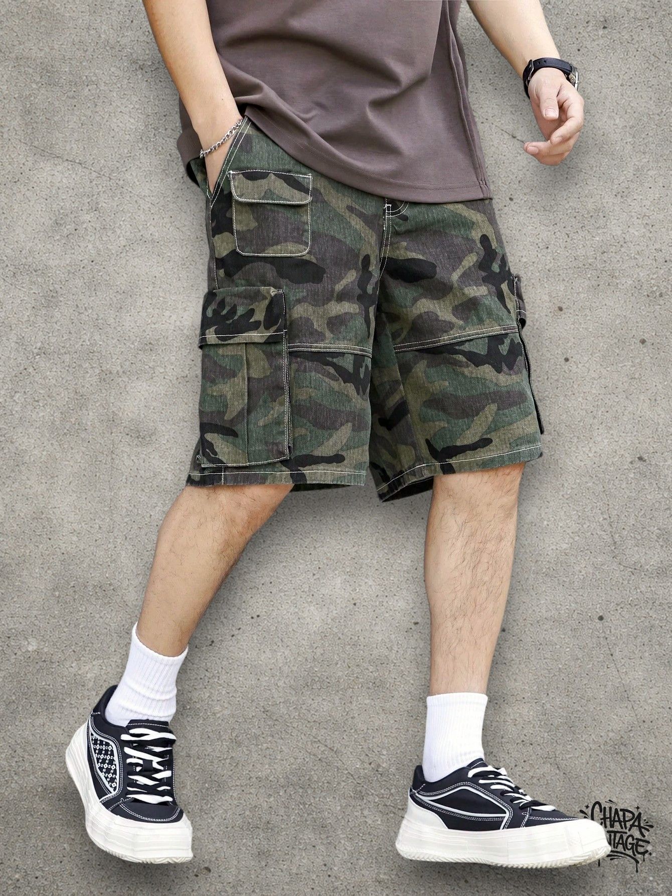 Japanese Brand Military cargo camo shorts Size US 32 / EU 48 - 1 Thumbnail