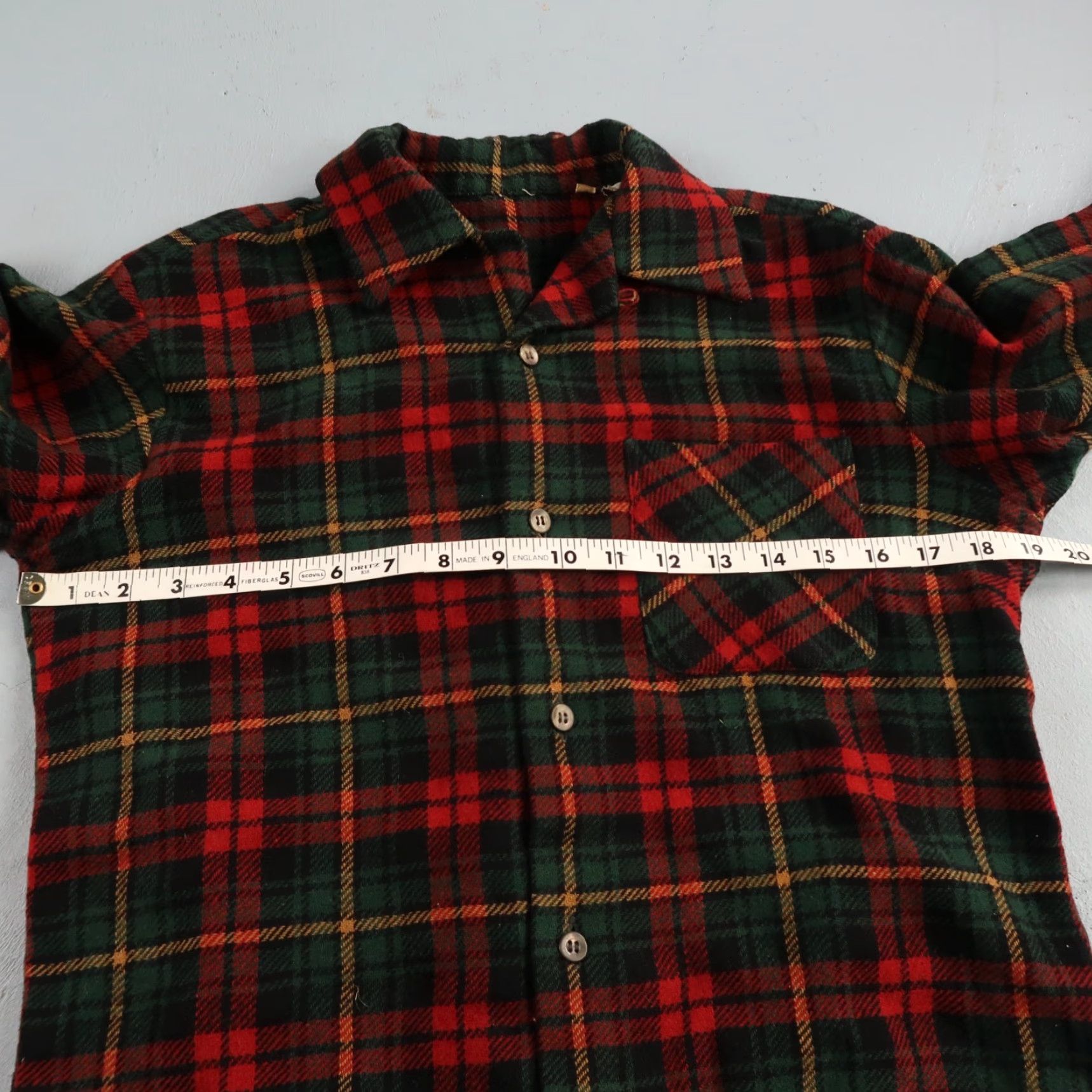 Vintage VINTAGE 60s Wool Button-Up Shirt Men Regular M Red Plaid Flannel Winter Rockabilly Size US M / EU 48-50 / 2 - 5 Thumbnail