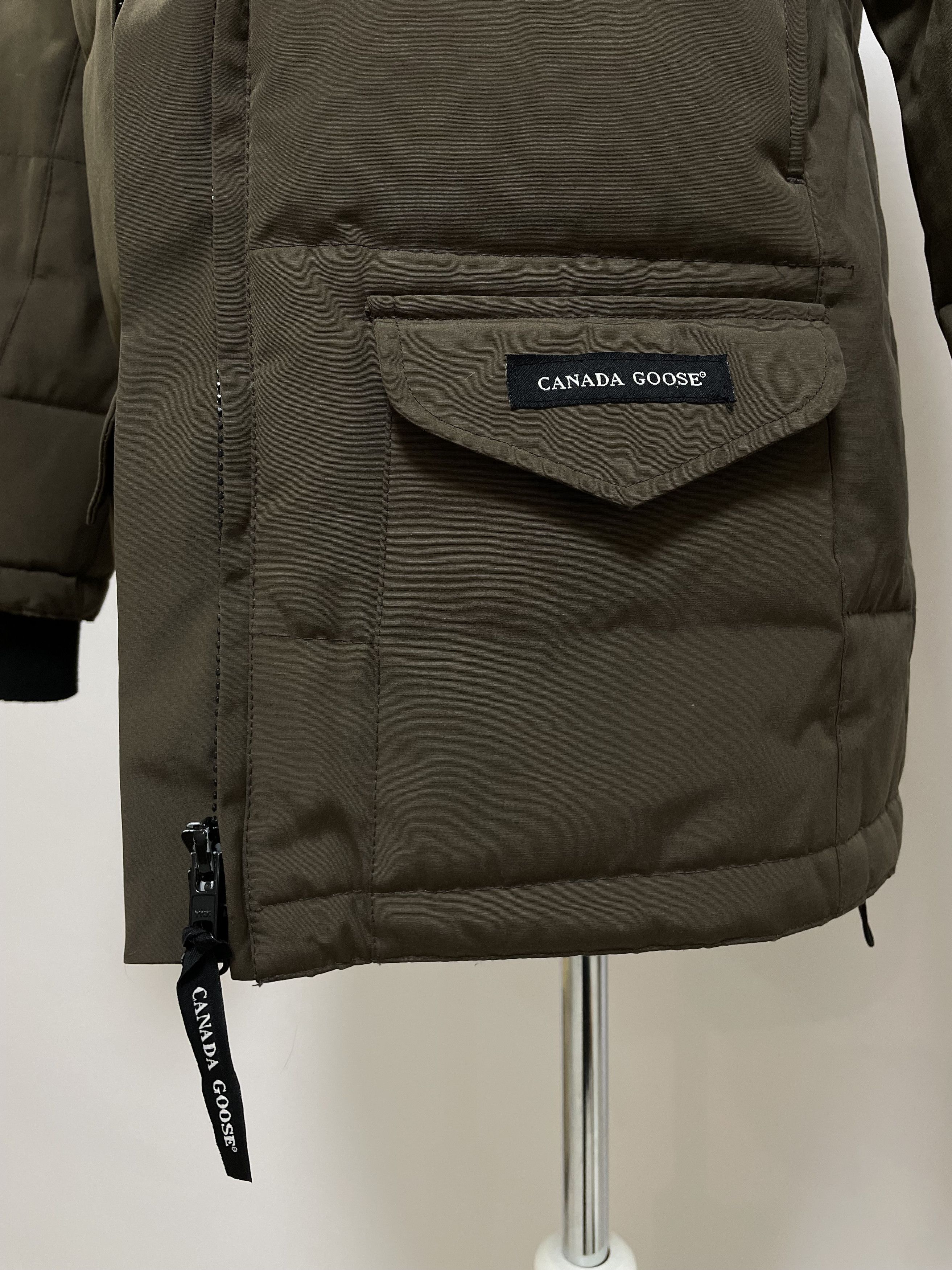 Canada Goose CANADA GOOSE Solaris Parka Women's Down Jacket Puffer Hooded Size S / US 4 / IT 40 - 12 Thumbnail
