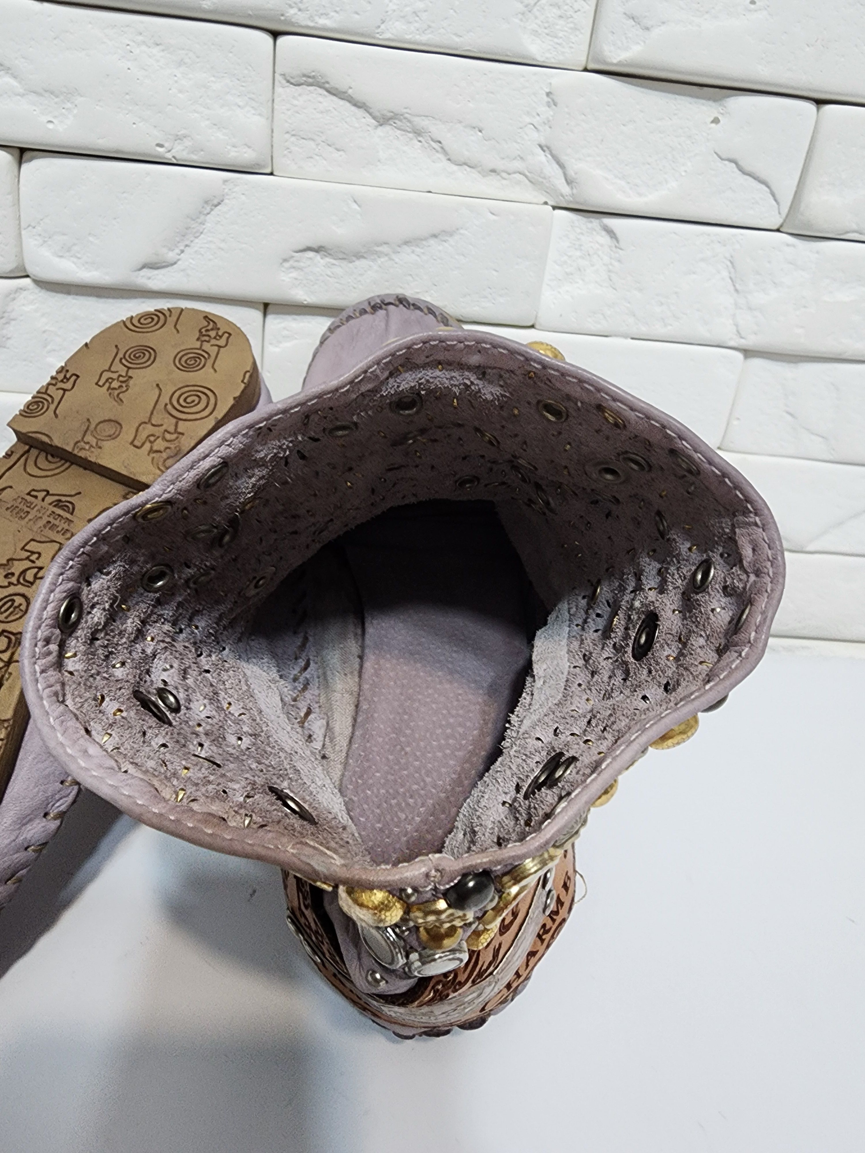 Genuine Leather Gray Leather Boots: Women's Style Shoes, Size US 9 / IT 39 - 7 Thumbnail