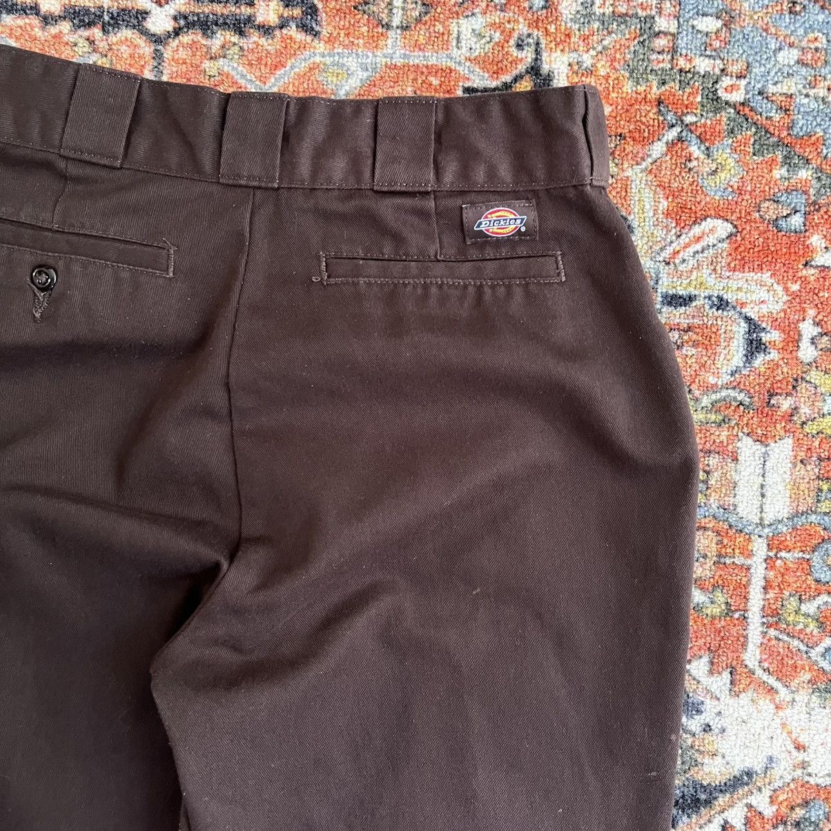 Dickies Classic brown dickies women’s size 4 timeless staple! Size 27" / US 4 / IT 40 - 7 Thumbnail