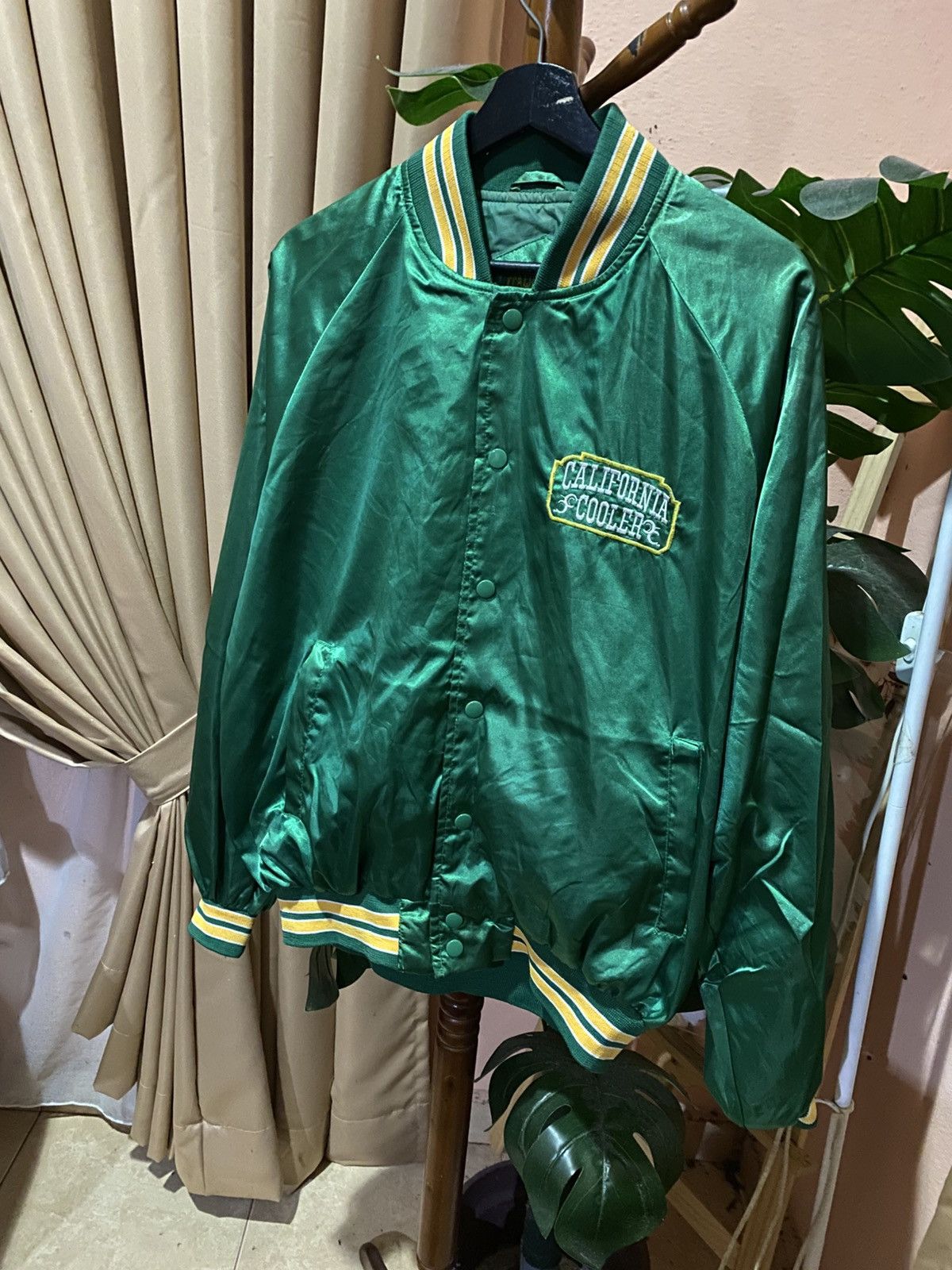 Vintage Vintage California Cooler Satin Bomber Jacket80s Style Retro Size US XL / EU 56 / 4 - 4 Thumbnail