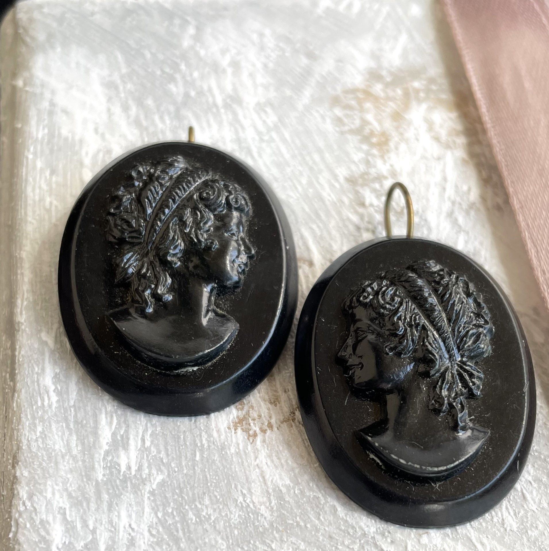 Other Vintage Cameo Earrings Size ONE SIZE - 6 Thumbnail