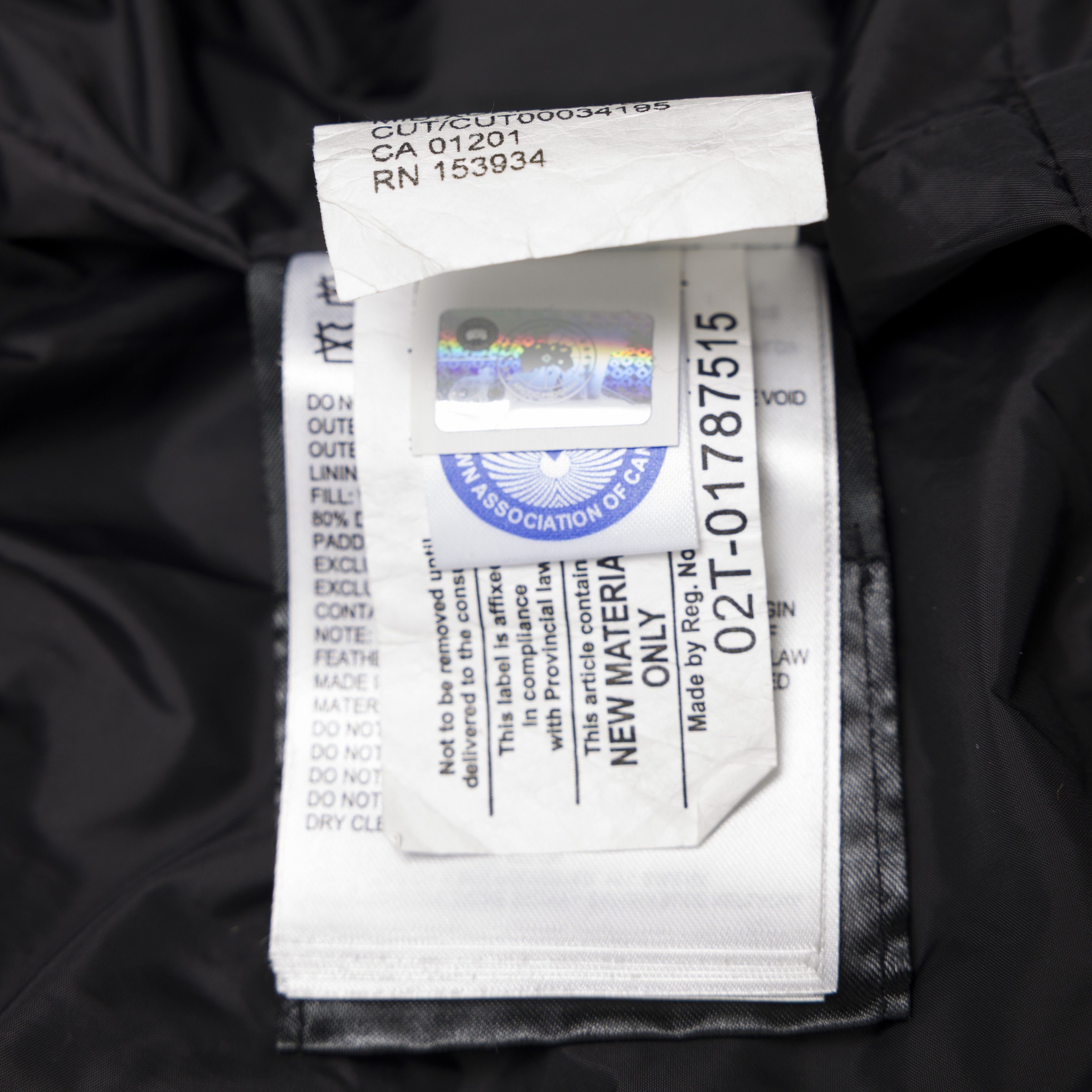 Canada Goose CANADA GOOSE DEEP COVE ARTIC DOWN BOMBER JACKET 5805L BLACK Size L / US 10 / IT 46 - 8 Thumbnail