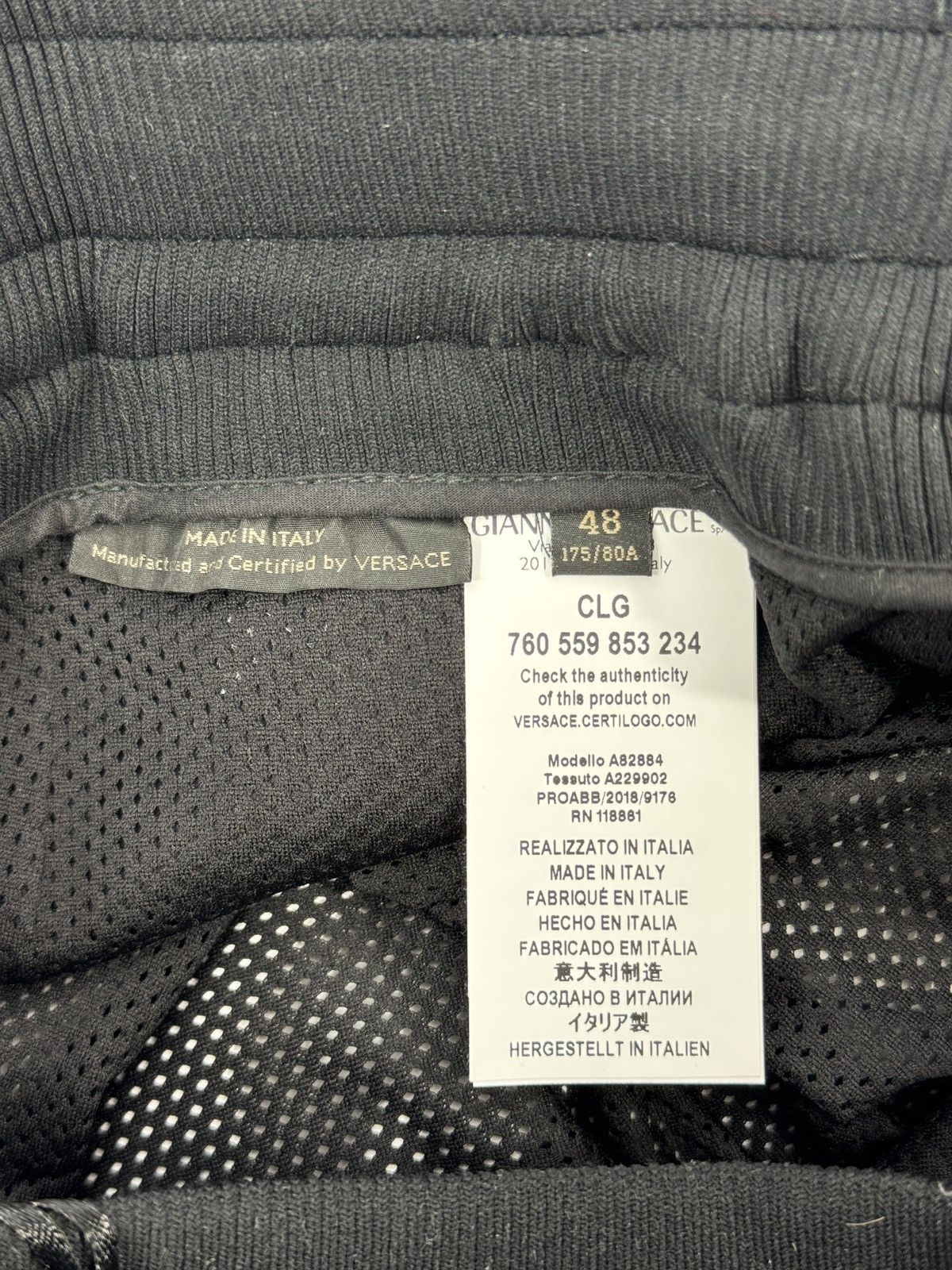 Kith × Versace GRECO SHORTS Size US 34 / EU 50 - 9 Thumbnail