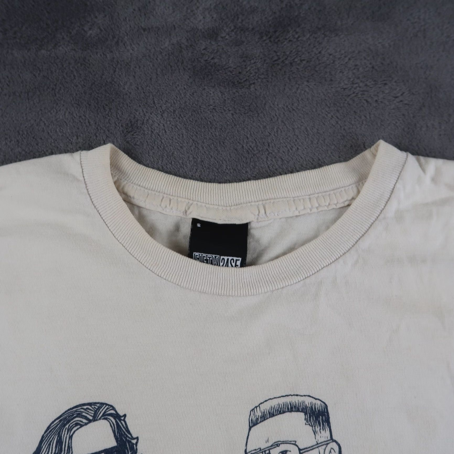 Vintage VINTAGE Fifty 24SF Big Lebowski Shirt S Women Ivory Walrus John Goodman Jeff Bridges Dude Classic Movie USA Size S / US 4 / IT 40 - 4 Thumbnail