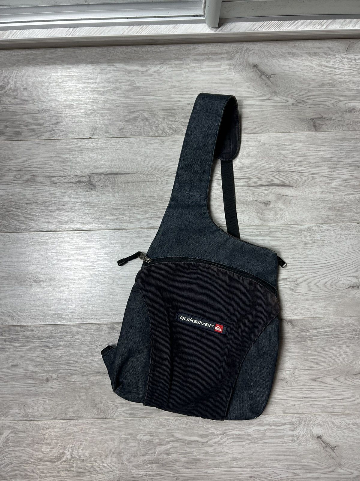 Quiksilver x Vintage Quicksilver 2In1 Sling Bag & Backpack Corduroy Jeans in Blue, Men's